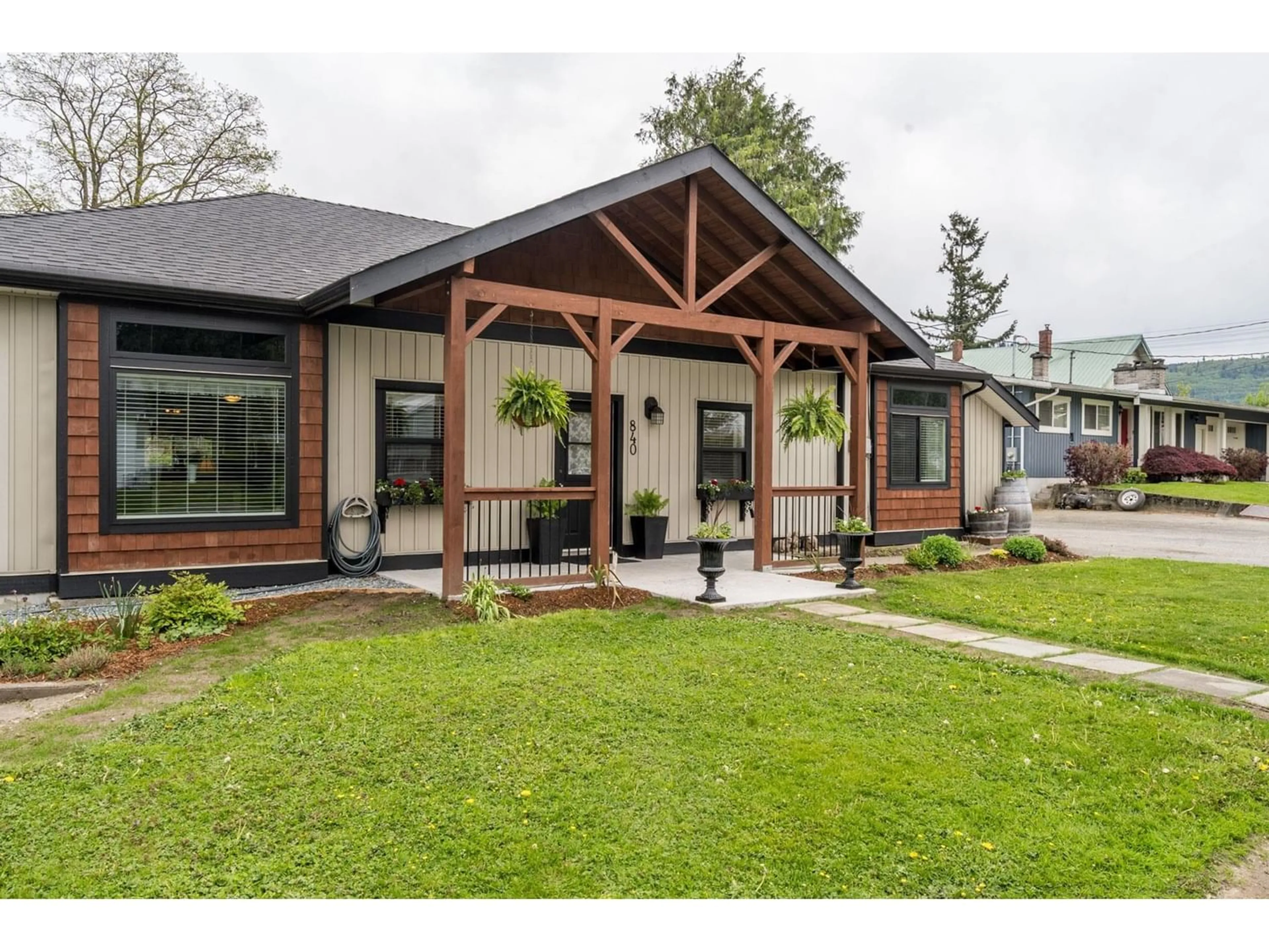 Frontside or backside of a home for 840 LAMSON ROAD, Abbotsford British Columbia V3G1W2