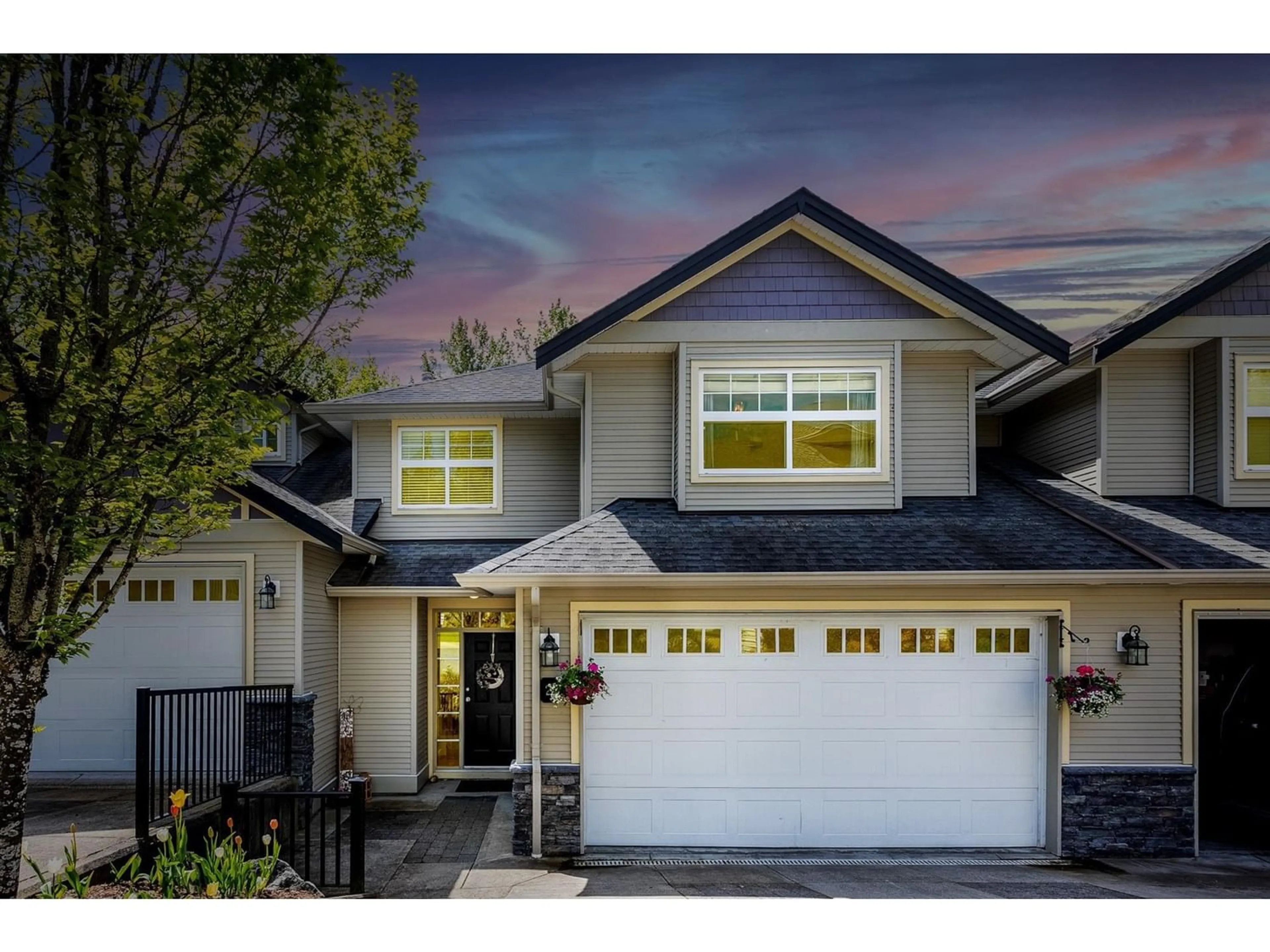 Home with vinyl exterior material for 2 36260 MCKEE ROAD, Abbotsford British Columbia V3G0A9