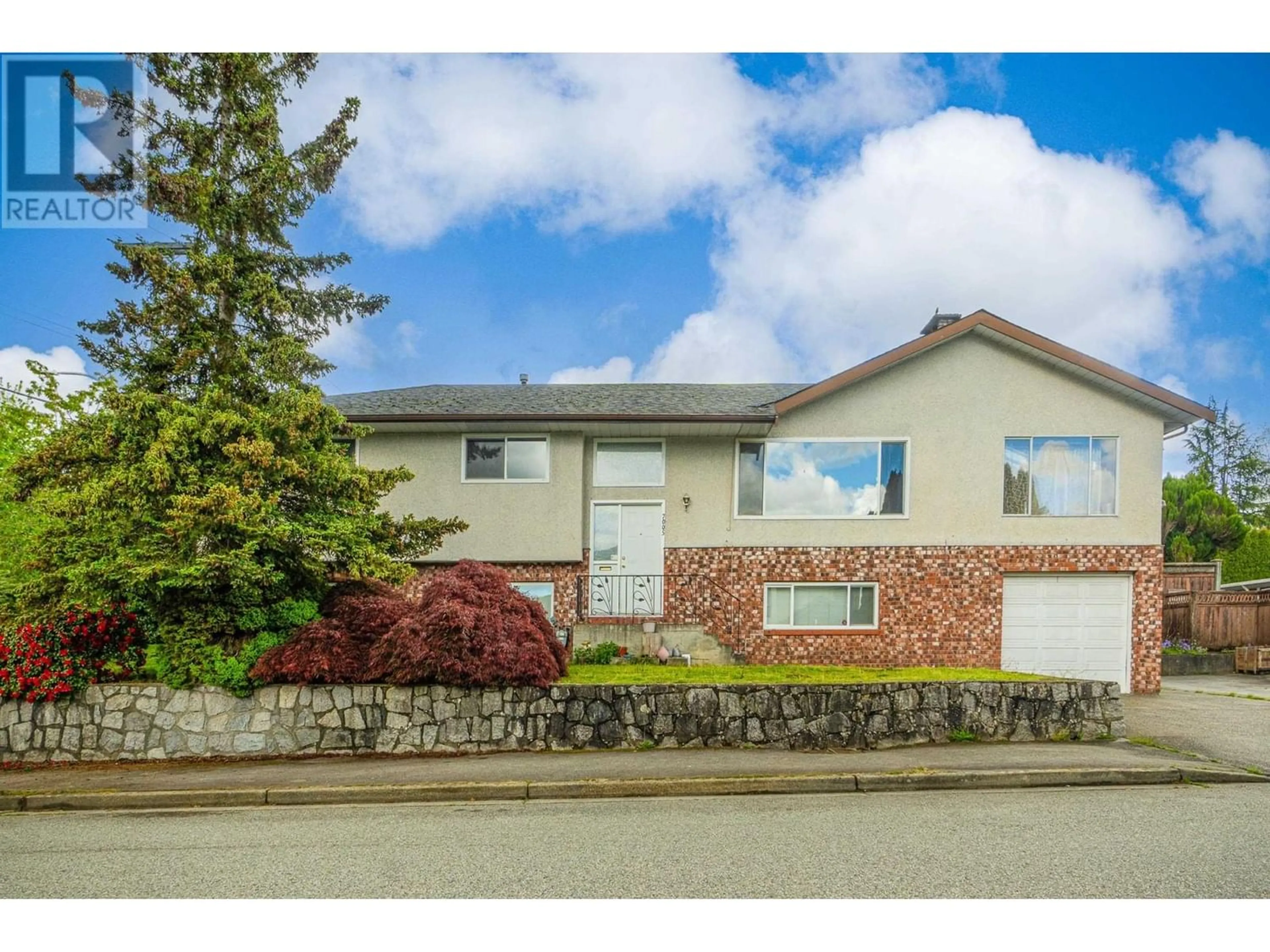 Frontside or backside of a home for 7005 MAUREEN CRESCENT, Burnaby British Columbia V5A1H2