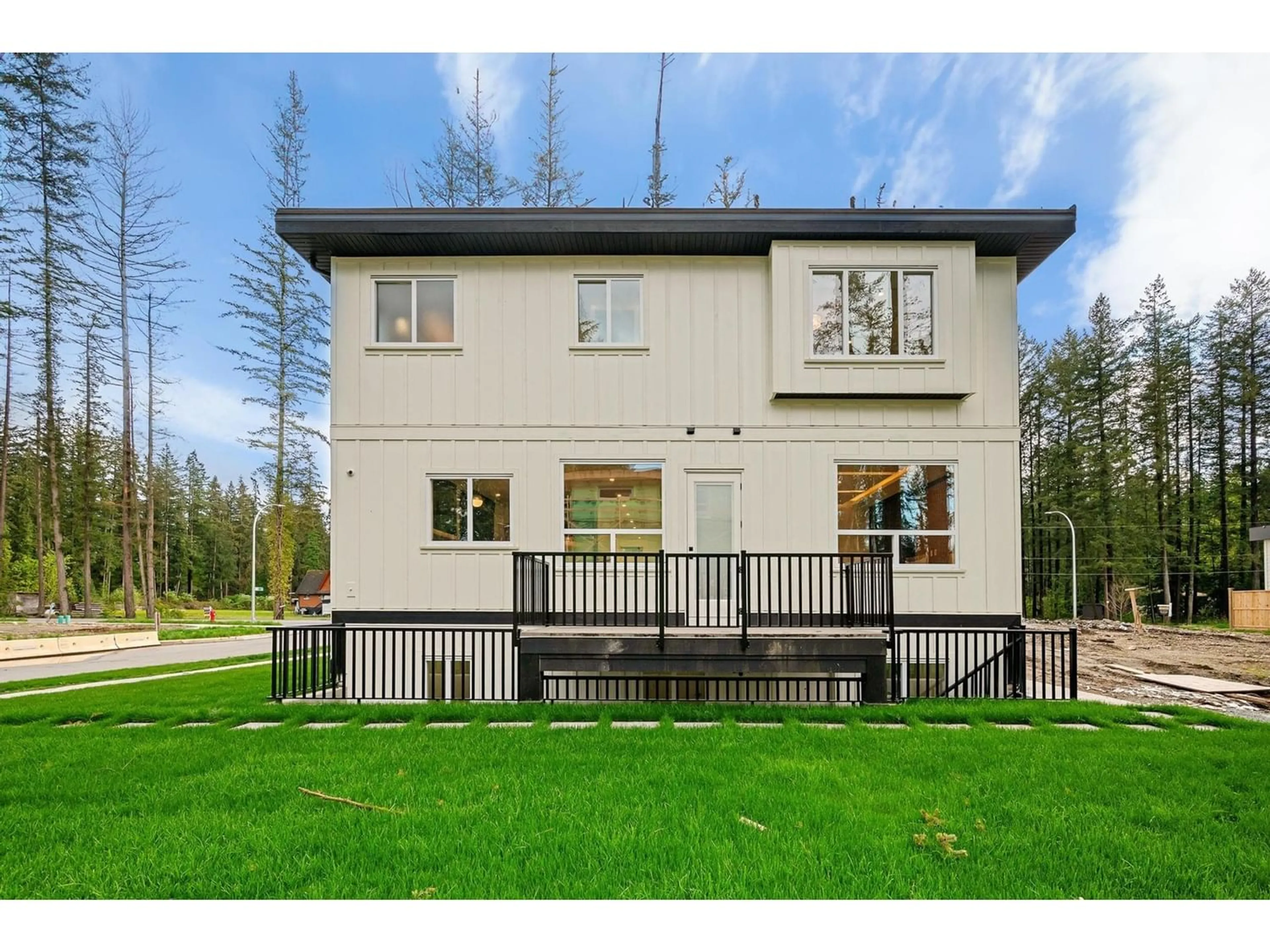 Frontside or backside of a home for 20283 27A AVENUE, Langley British Columbia V2Z0B6