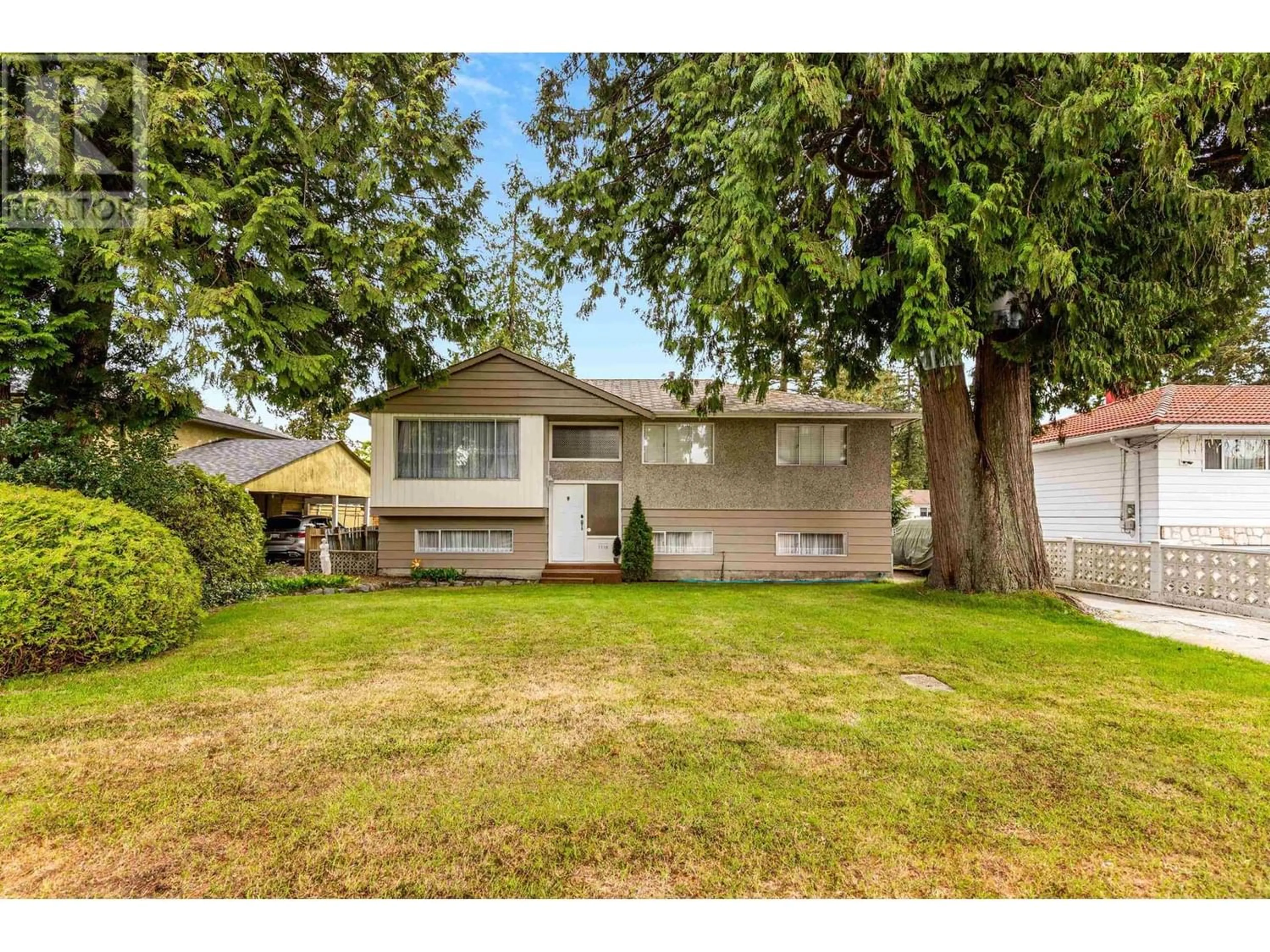 Frontside or backside of a home for 1116 SPRICE AVENUE, Coquitlam British Columbia V3J2P4