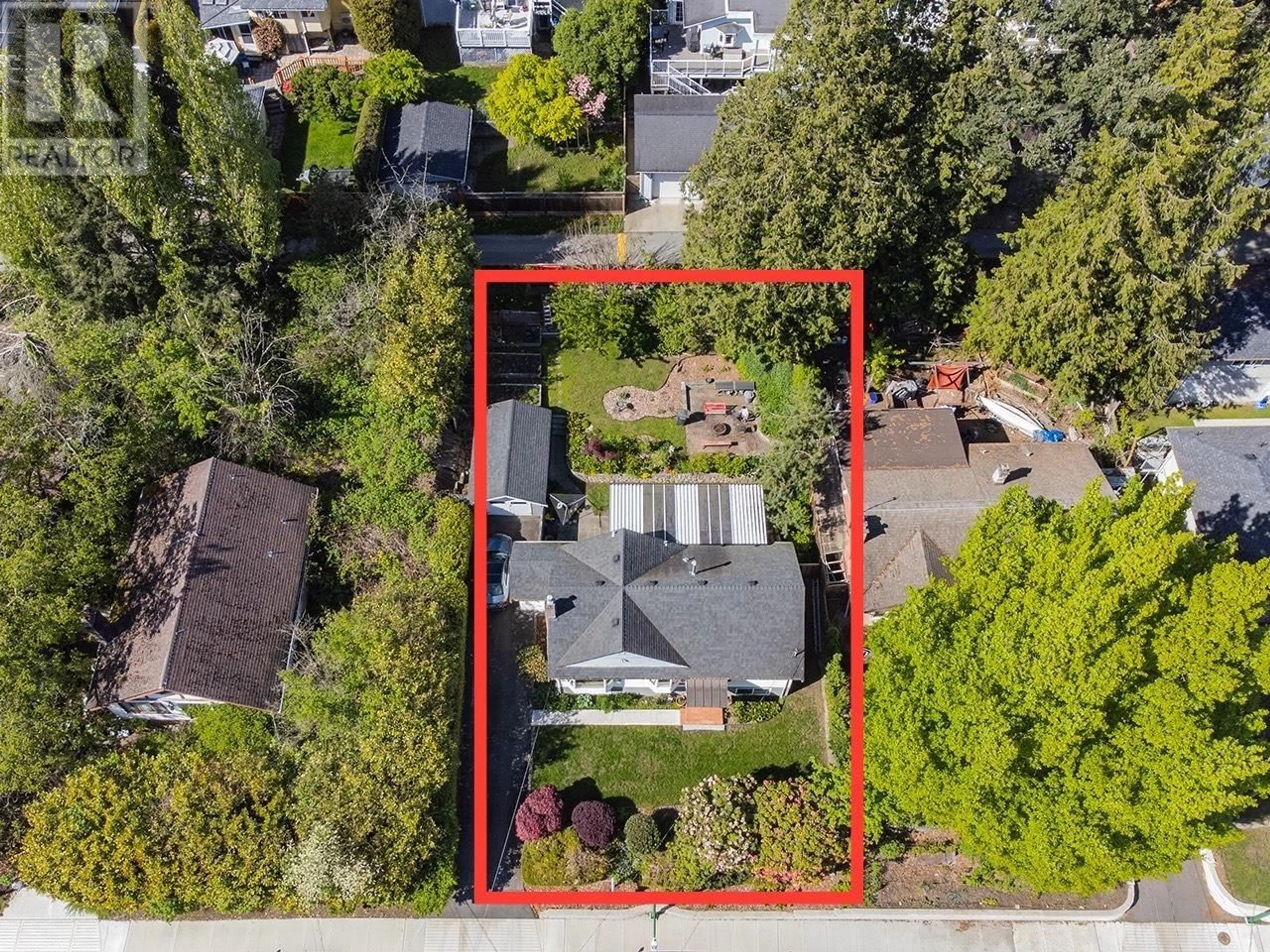 Frontside or backside of a home for 5991 KEITH STREET, Burnaby British Columbia V5J3C8