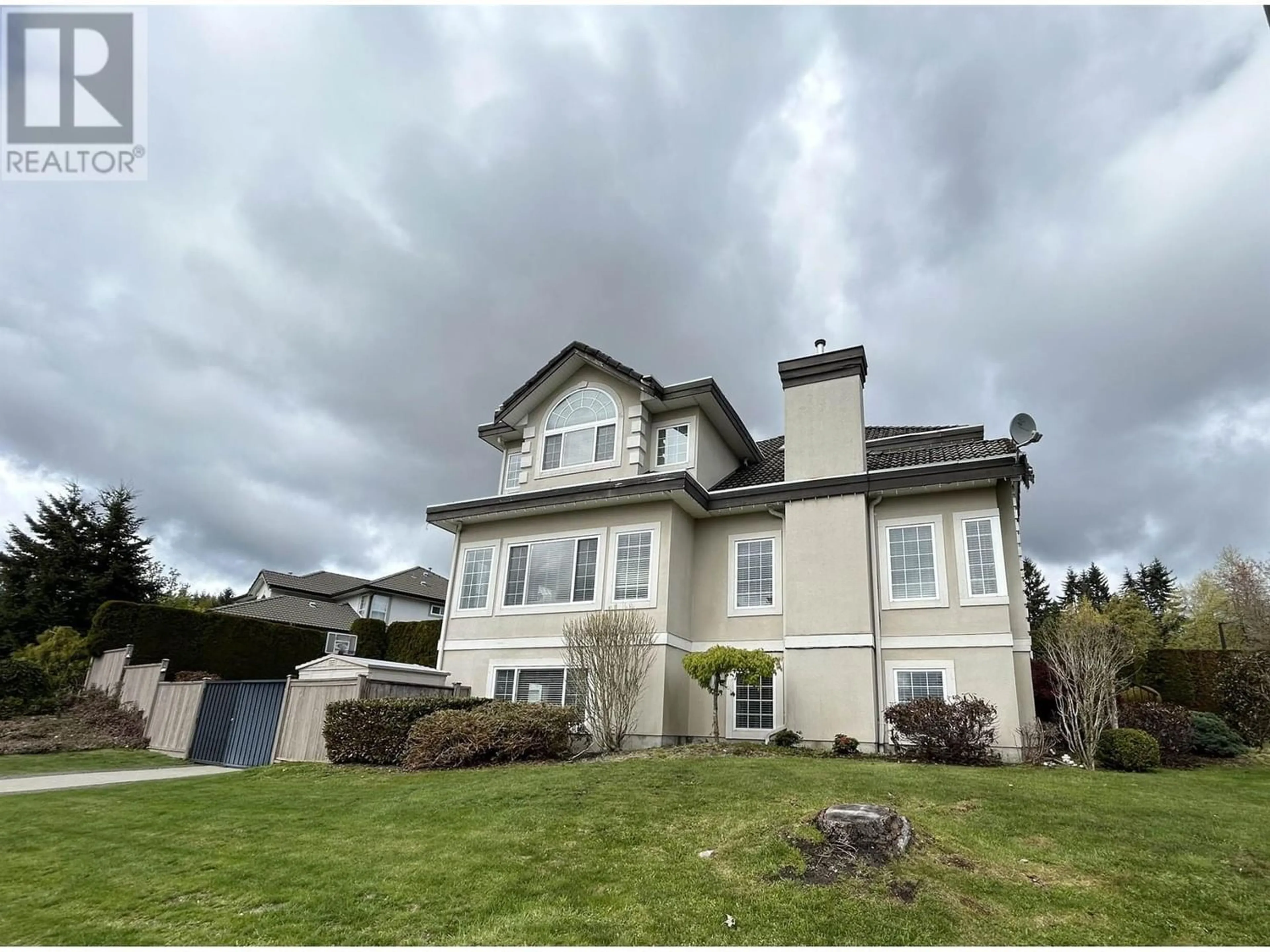 Frontside or backside of a home for 1600 PARKWAY BOULEVARD, Coquitlam British Columbia V3E2Y5