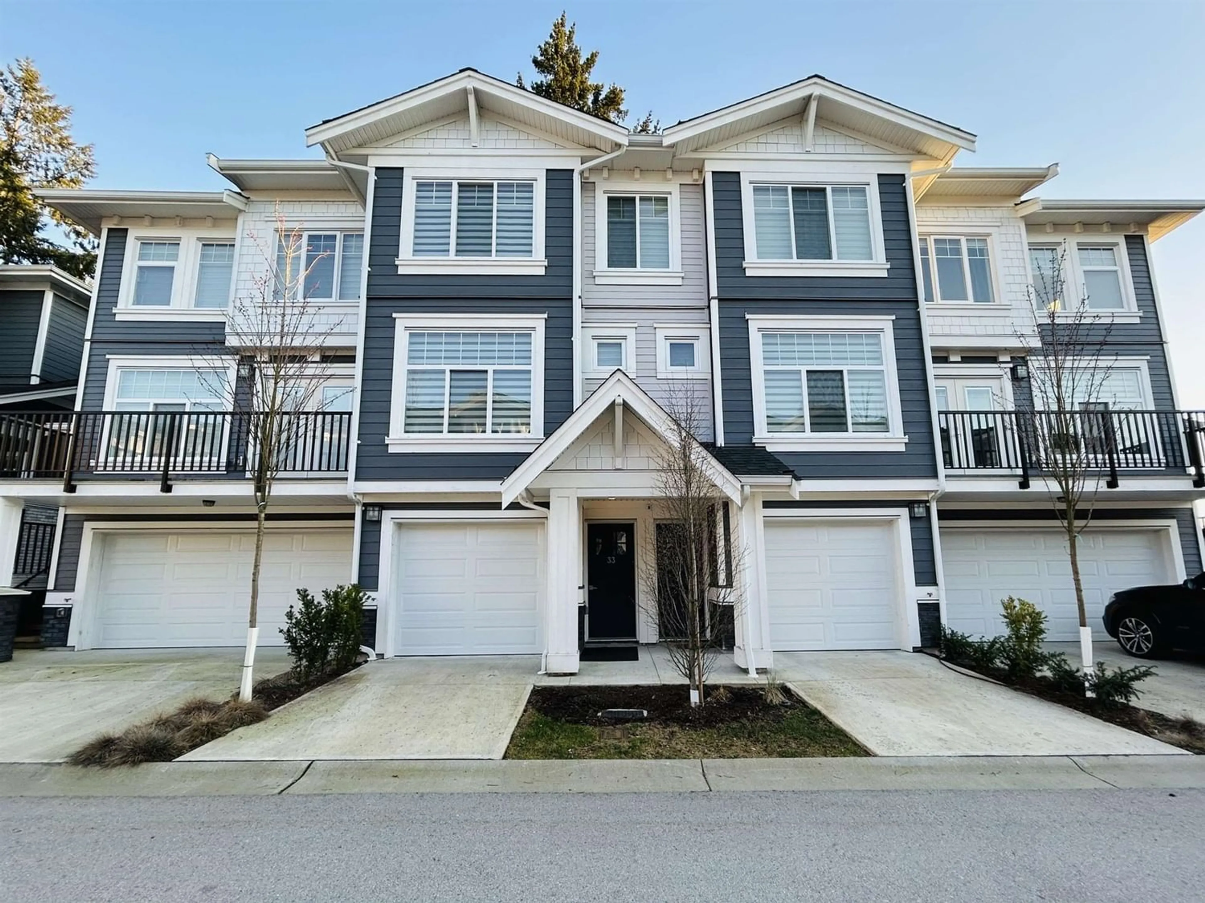 A pic from exterior of the house or condo for 33 7167 116 STREET, Delta British Columbia V4E0A6