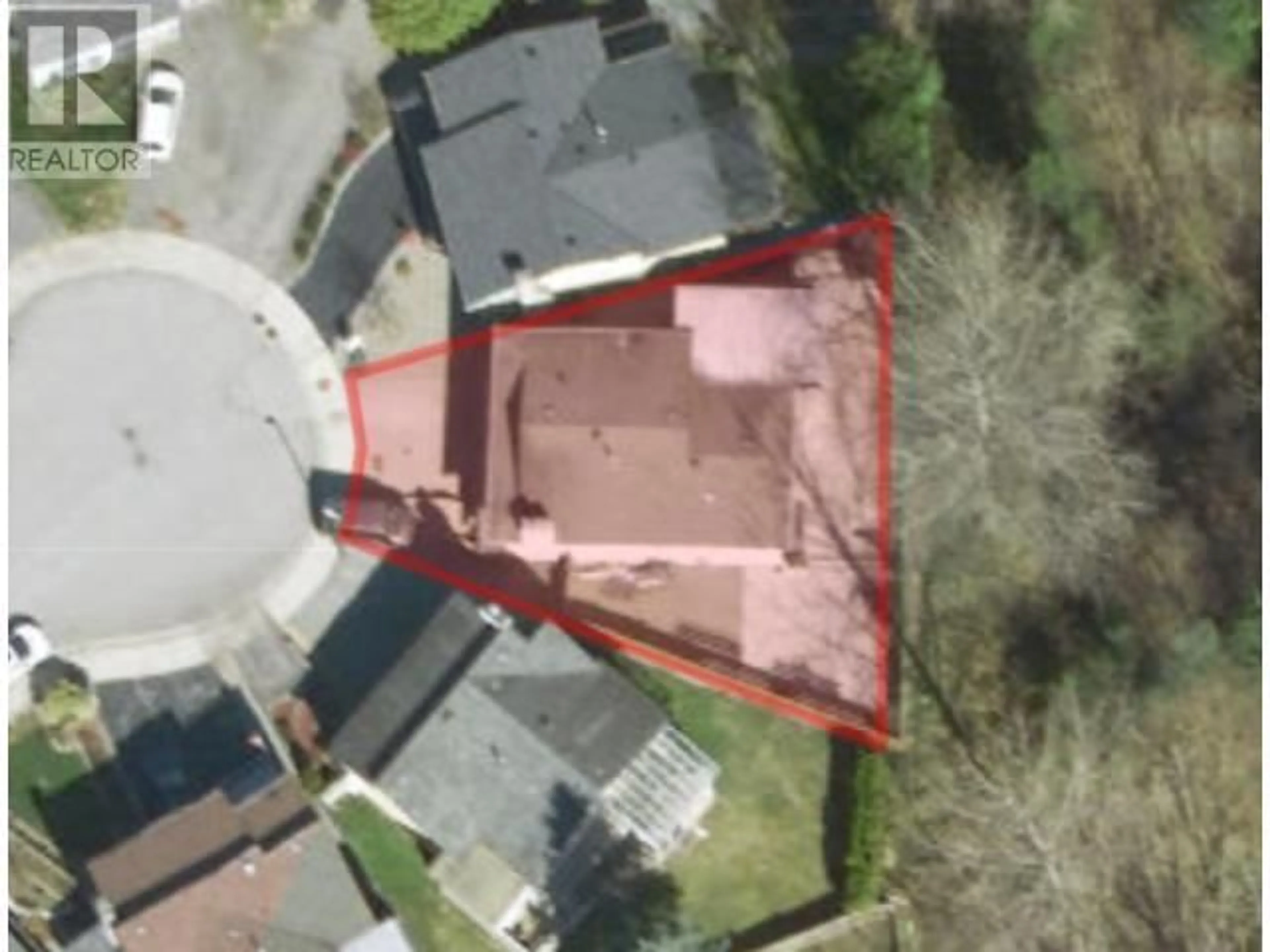 A pic from outside/outdoor area/front of a property/back of a property/a pic from drone, street for 1121 WALLACE COURT, Coquitlam British Columbia V3C4X4