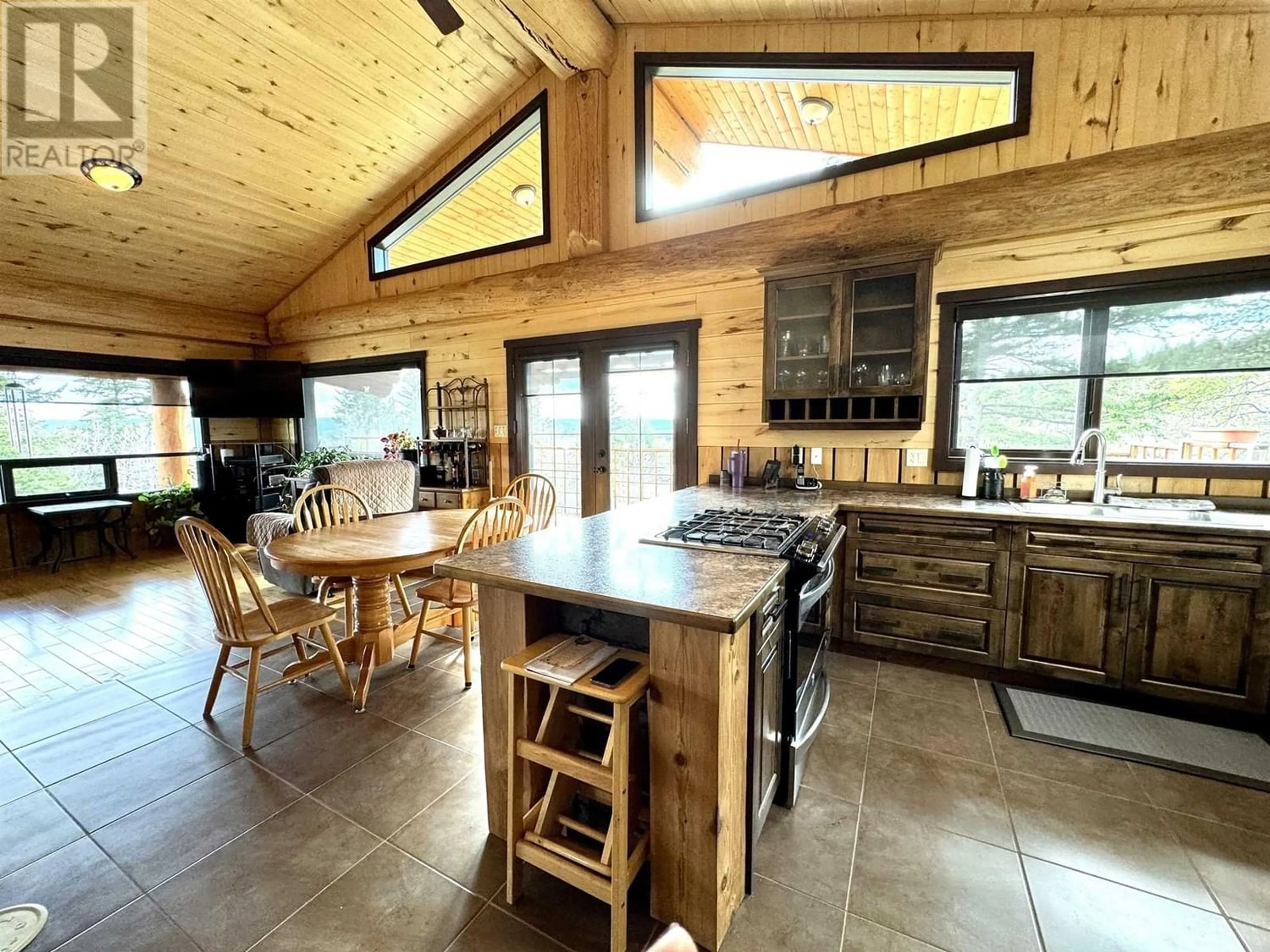 Rustic kitchen for 100 VALLEY ROAD, Williams Lake British Columbia V0K2G0