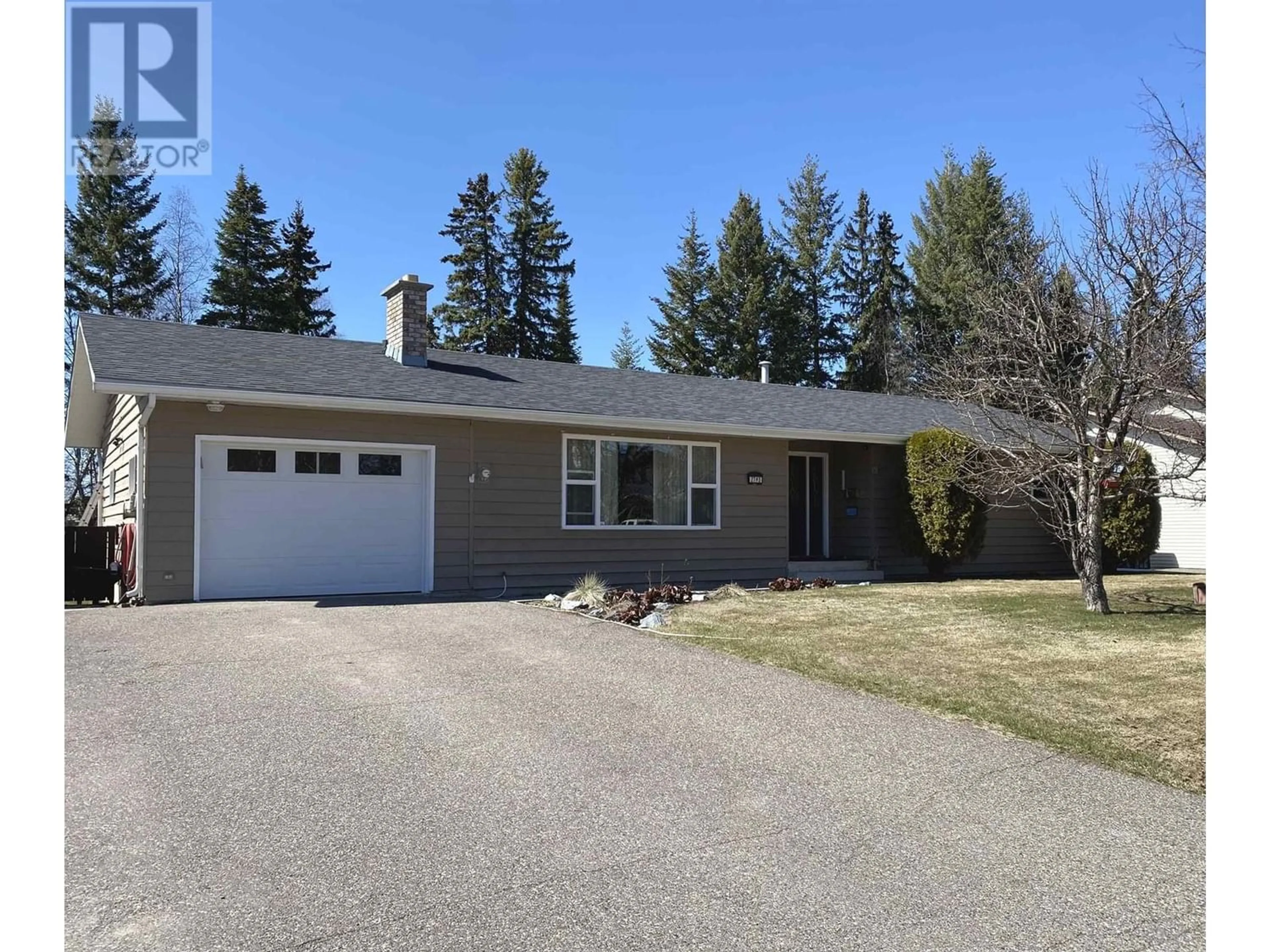 Frontside or backside of a home for 2793 WILDWOOD CRESCENT, Prince George British Columbia V2K3Y4