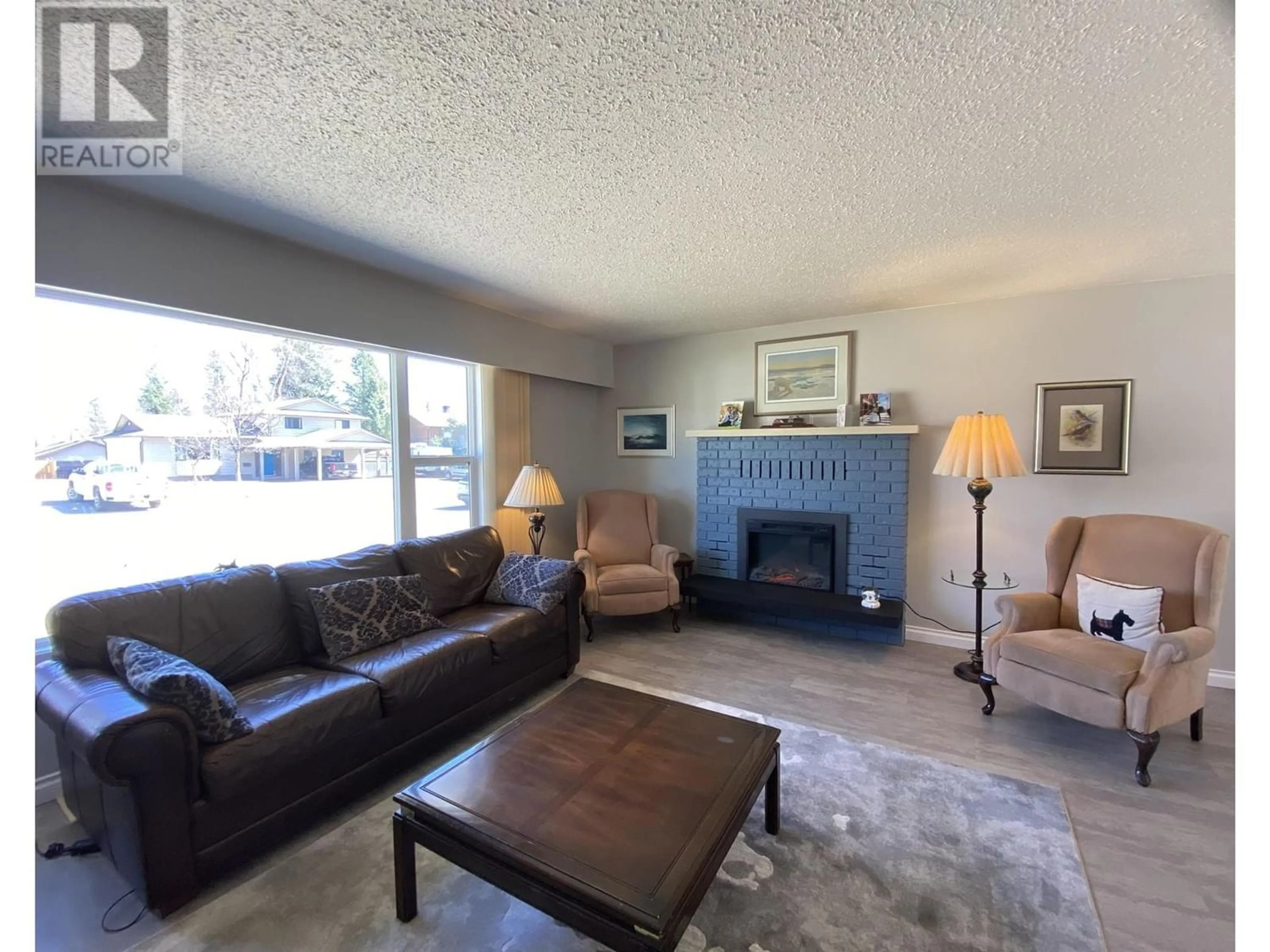 Living room for 2793 WILDWOOD CRESCENT, Prince George British Columbia V2K3Y4