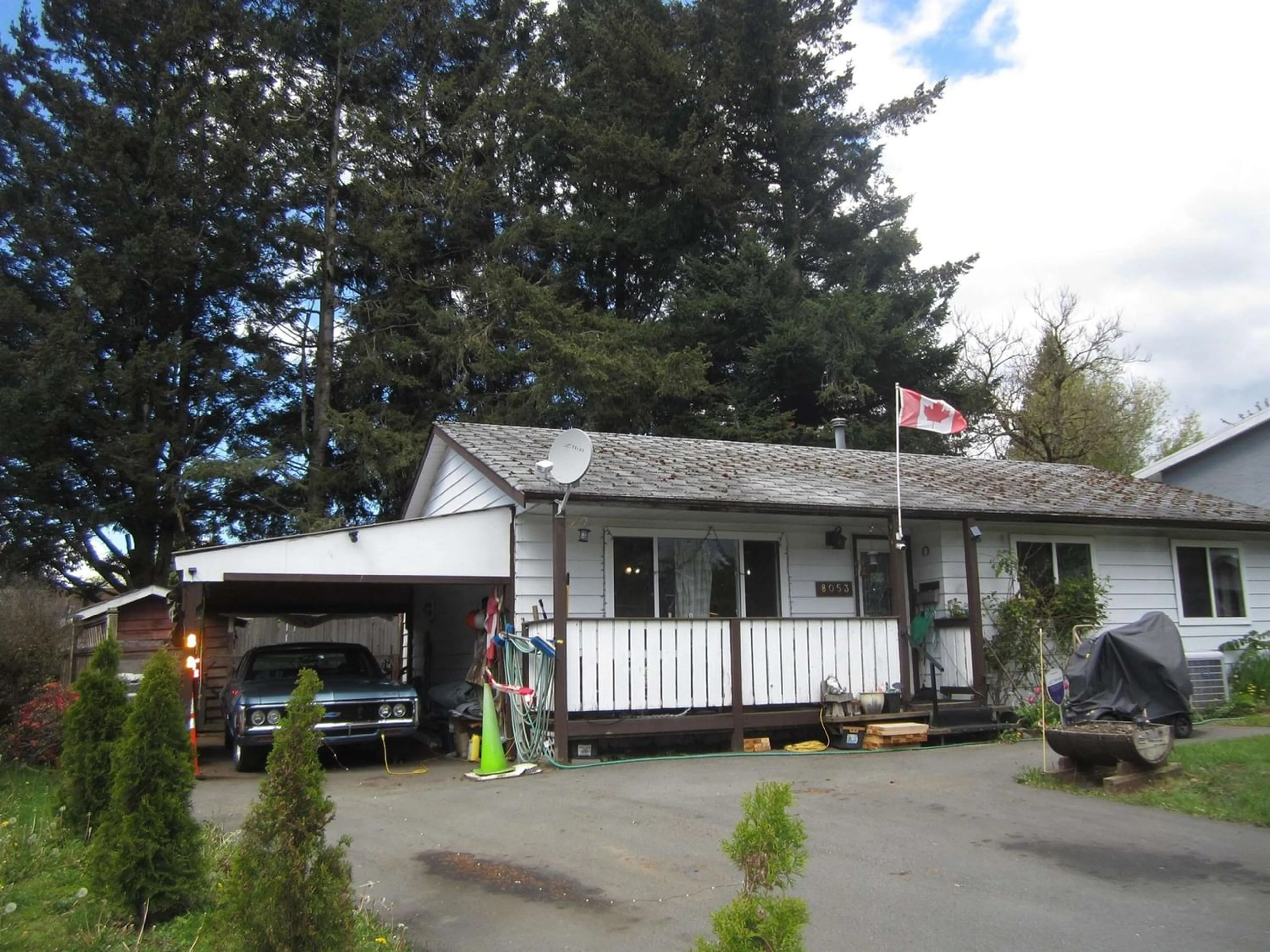 A pic from exterior of the house or condo, cottage for 8053 ANTELOPE AVENUE, Mission British Columbia V2V5J1