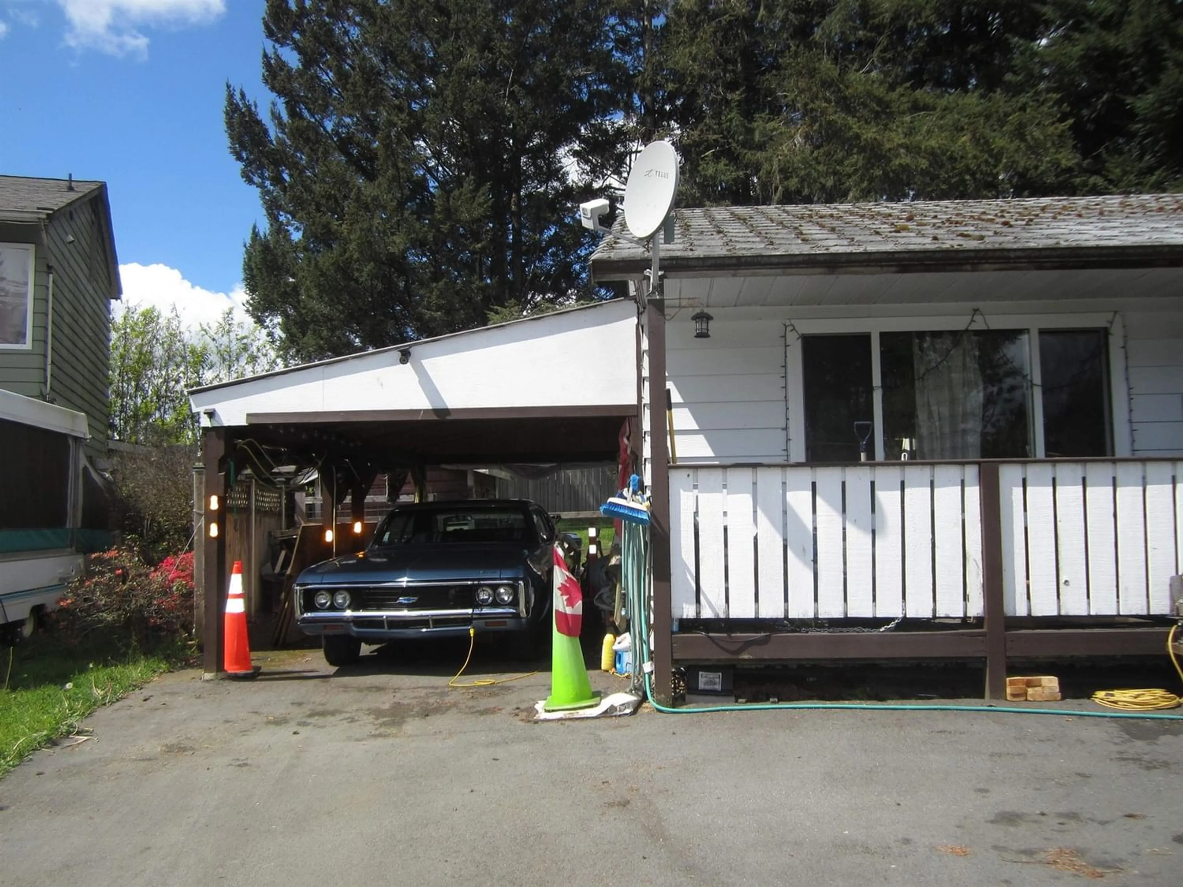 Indoor garage for 8053 ANTELOPE AVENUE, Mission British Columbia V2V5J1