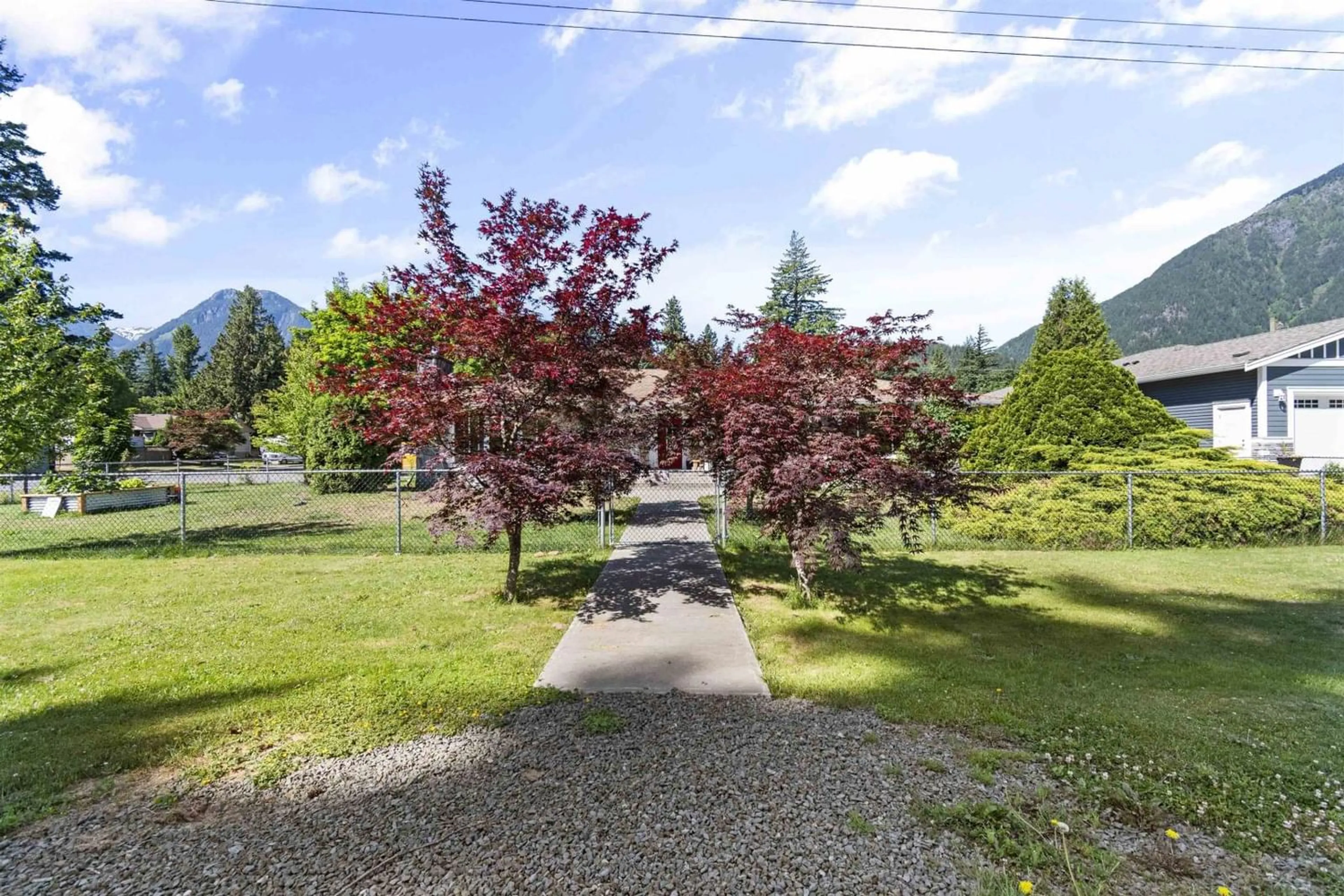 Street view for 538 3RD AVENUE, Hope British Columbia V0X1L0