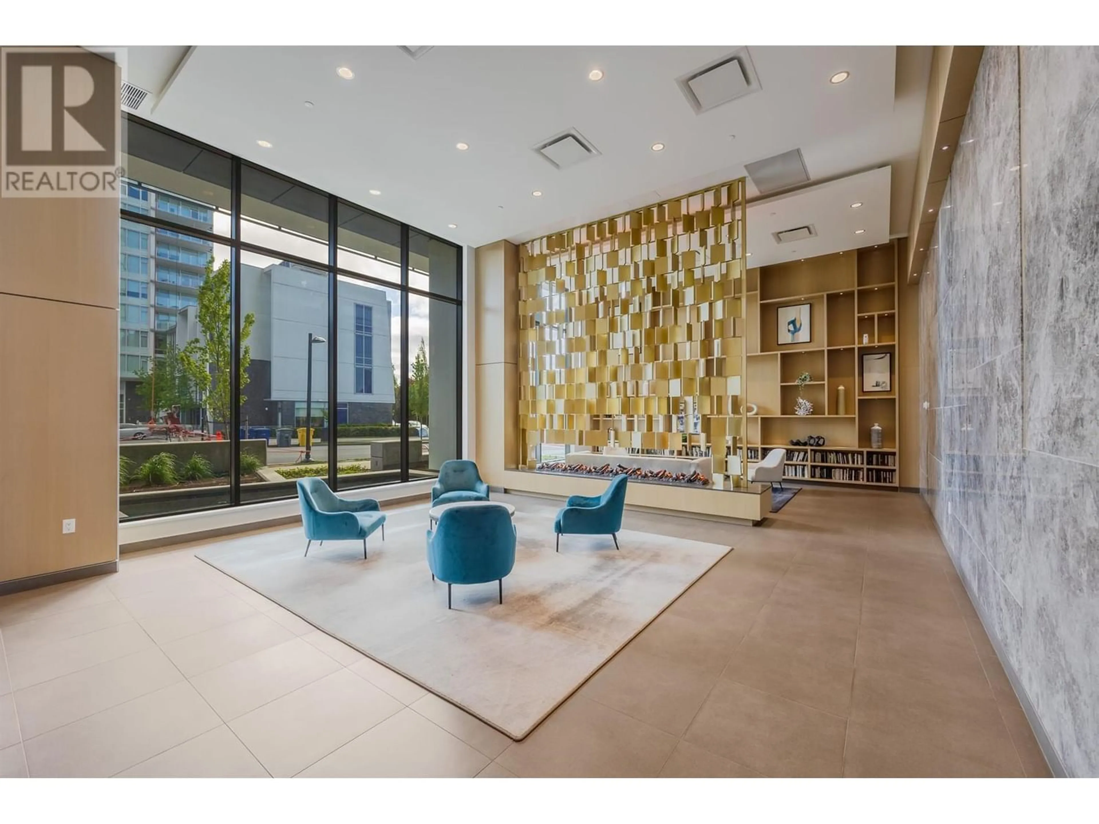 Indoor lobby for 2403 6699 DUNBLANE AVENUE, Burnaby British Columbia V5H0J8