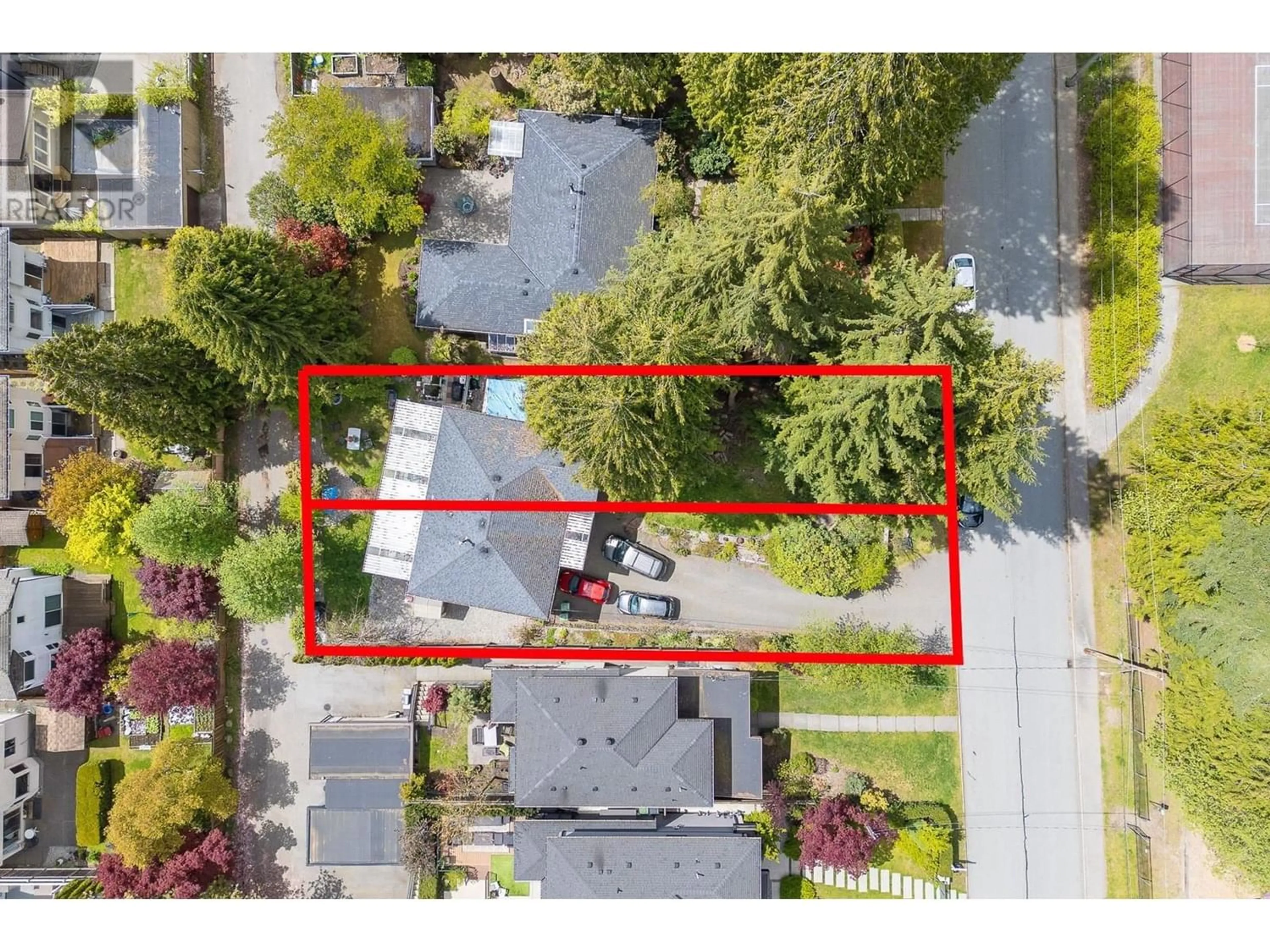Frontside or backside of a home for 1087 PROSPECT AVENUE, North Vancouver British Columbia V7R2M6