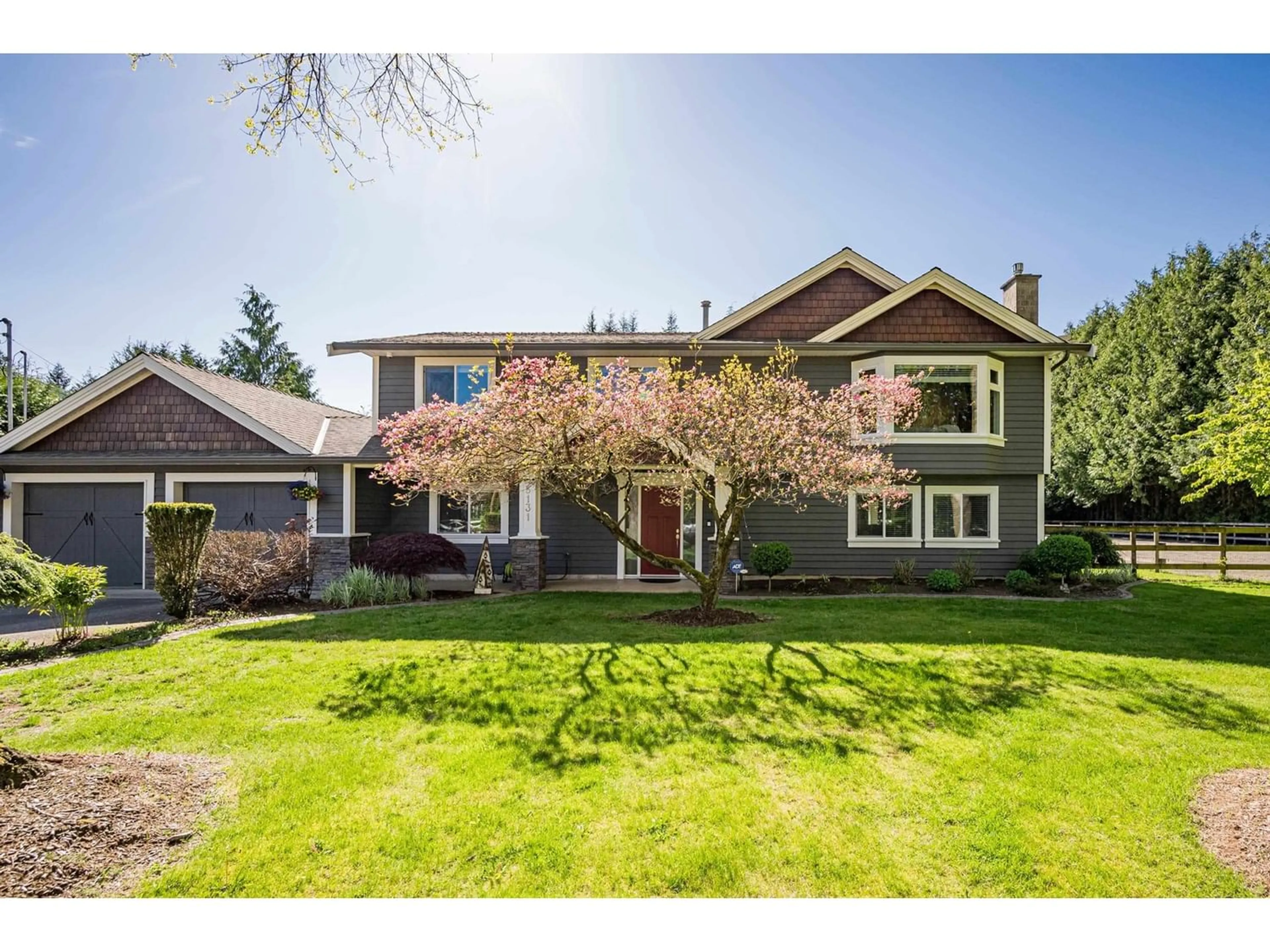 Living room for 5131 242 STREET, Langley British Columbia V2Z2M9