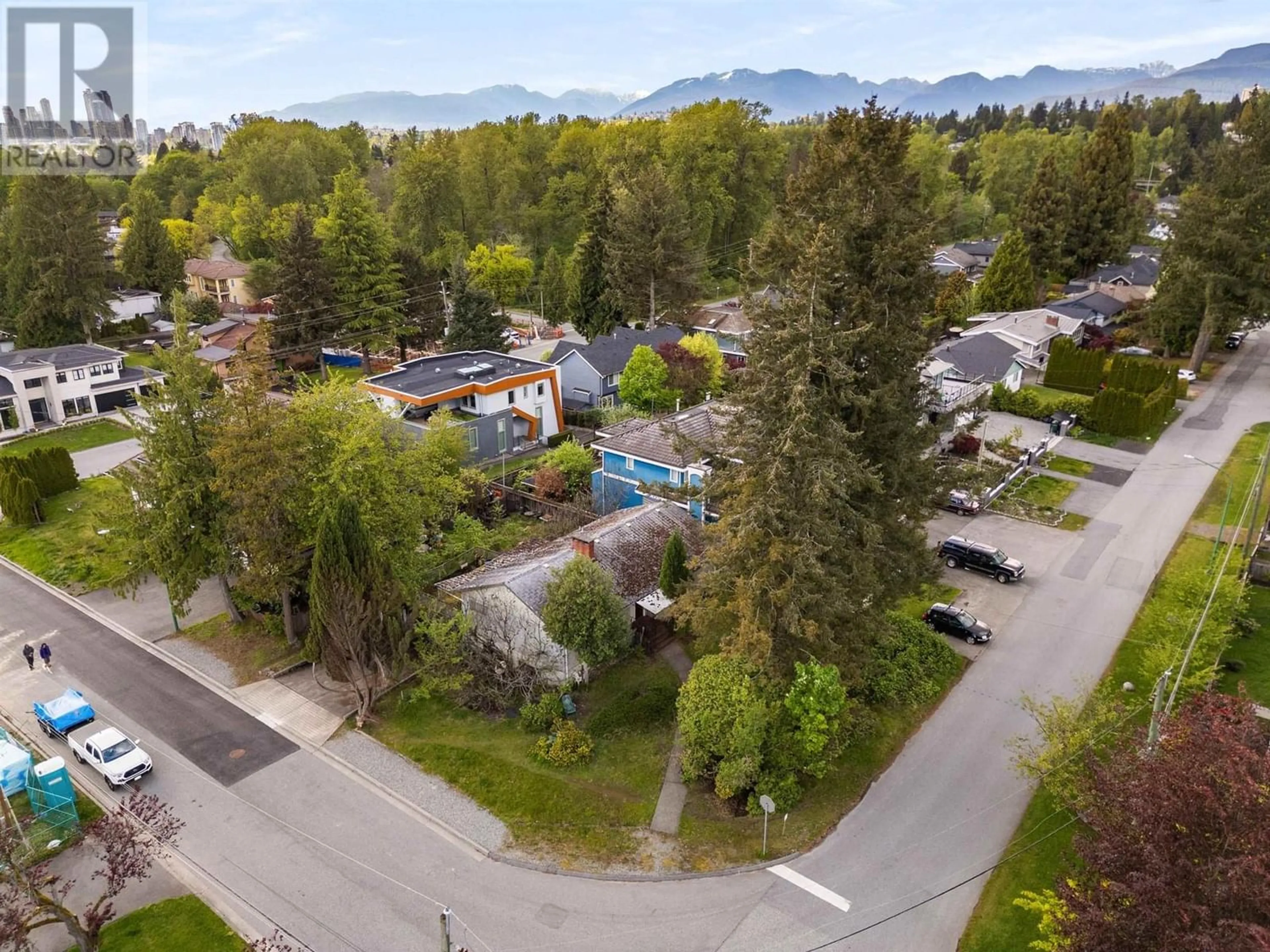 Lakeview for 3585 CHRISDALE AVENUE, Burnaby British Columbia V5A2Y1