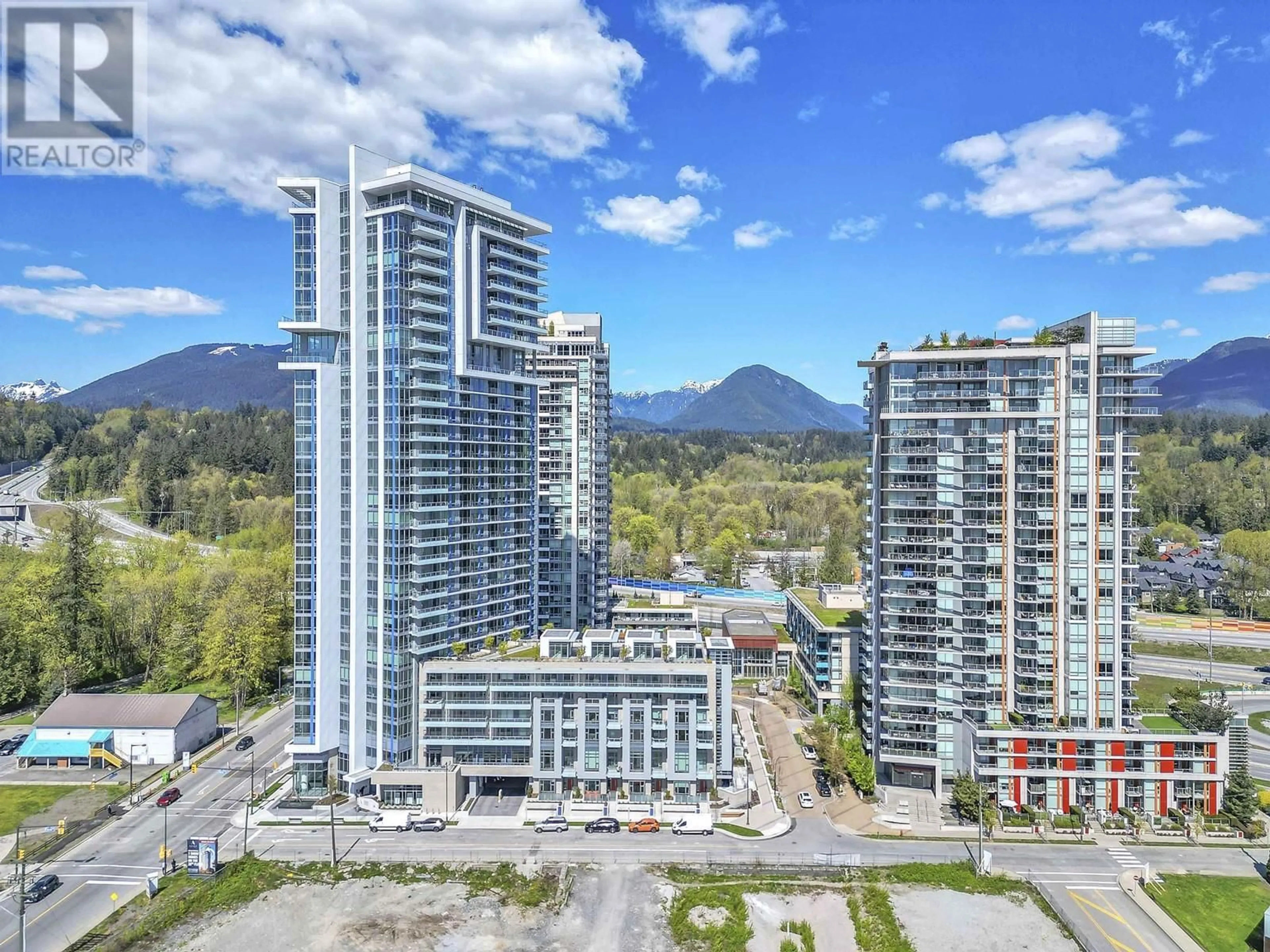 A pic from outside/outdoor area/front of a property/back of a property/a pic from drone, city buildings view from balcony for 2406 - 1500 FERN STREET, North Vancouver British Columbia V7J0E6