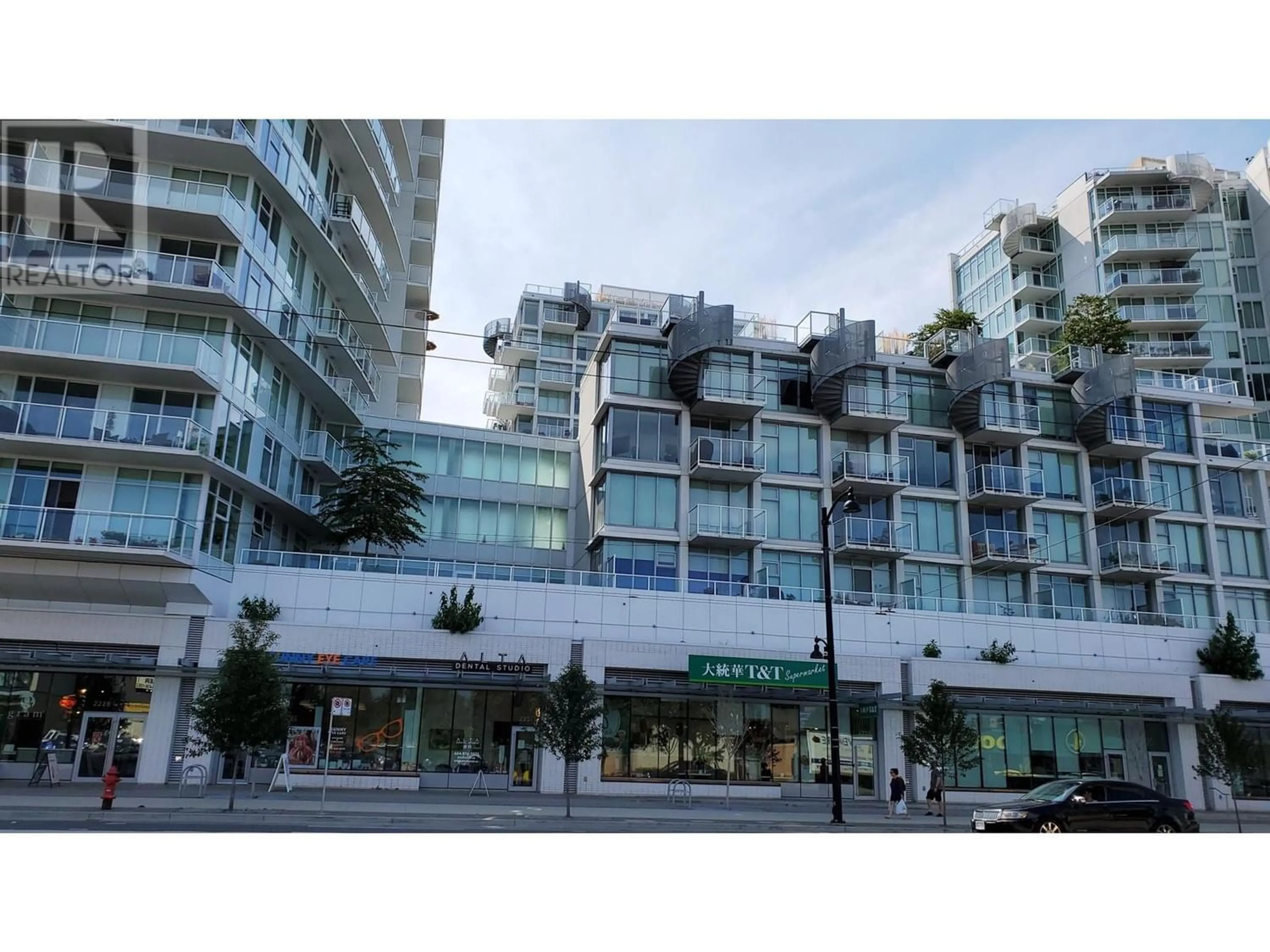 A pic from exterior of the house or condo for 312 2220 KINGSWAY, Vancouver British Columbia V5N2T7