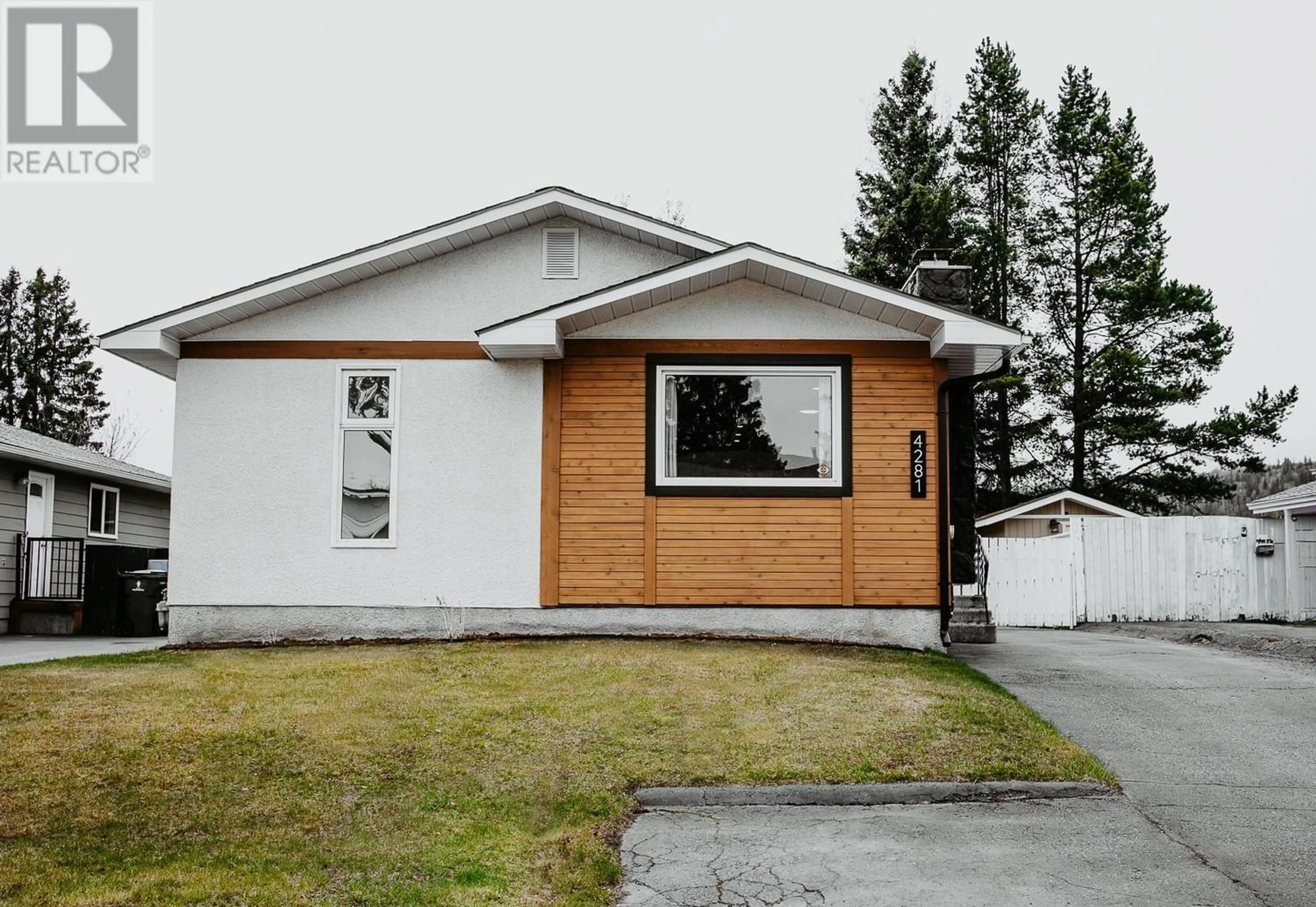 Frontside or backside of a home for 4281 DAVIE AVENUE, Prince George British Columbia V2M4G9