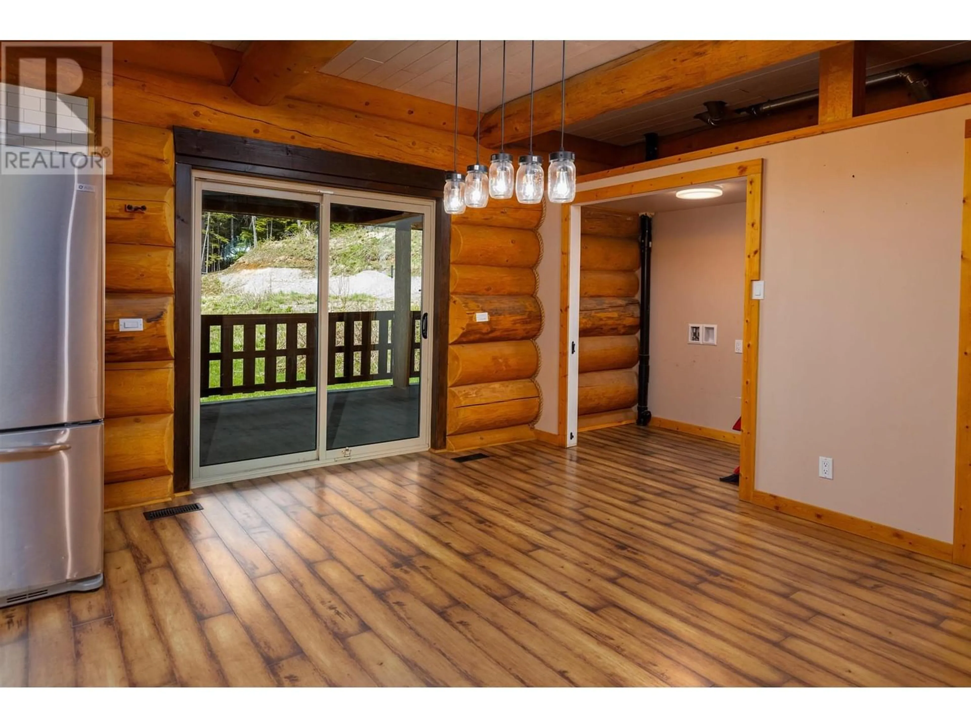 Indoor foyer for 6142 KILBY ROAD, Terrace British Columbia V8G0E1