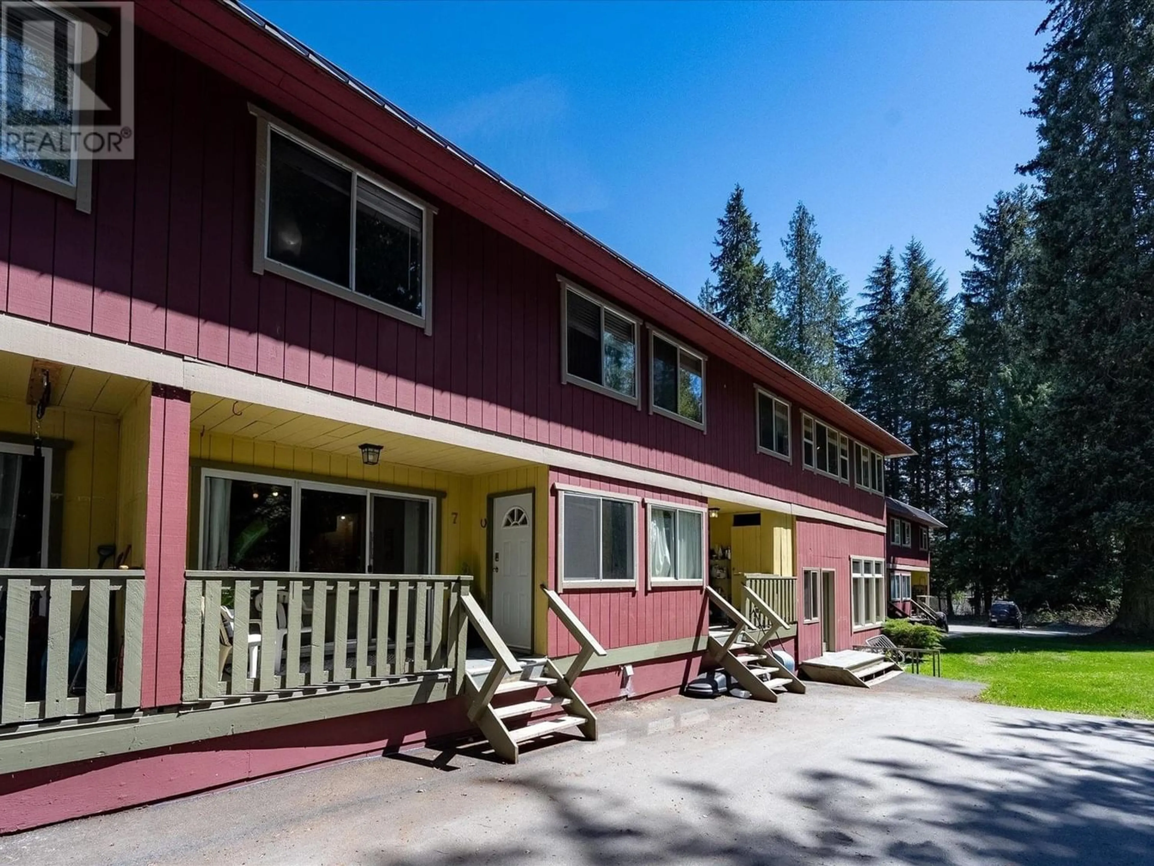 Outside view for 7 8073 TIMBER LANE, Whistler British Columbia V8E1L4