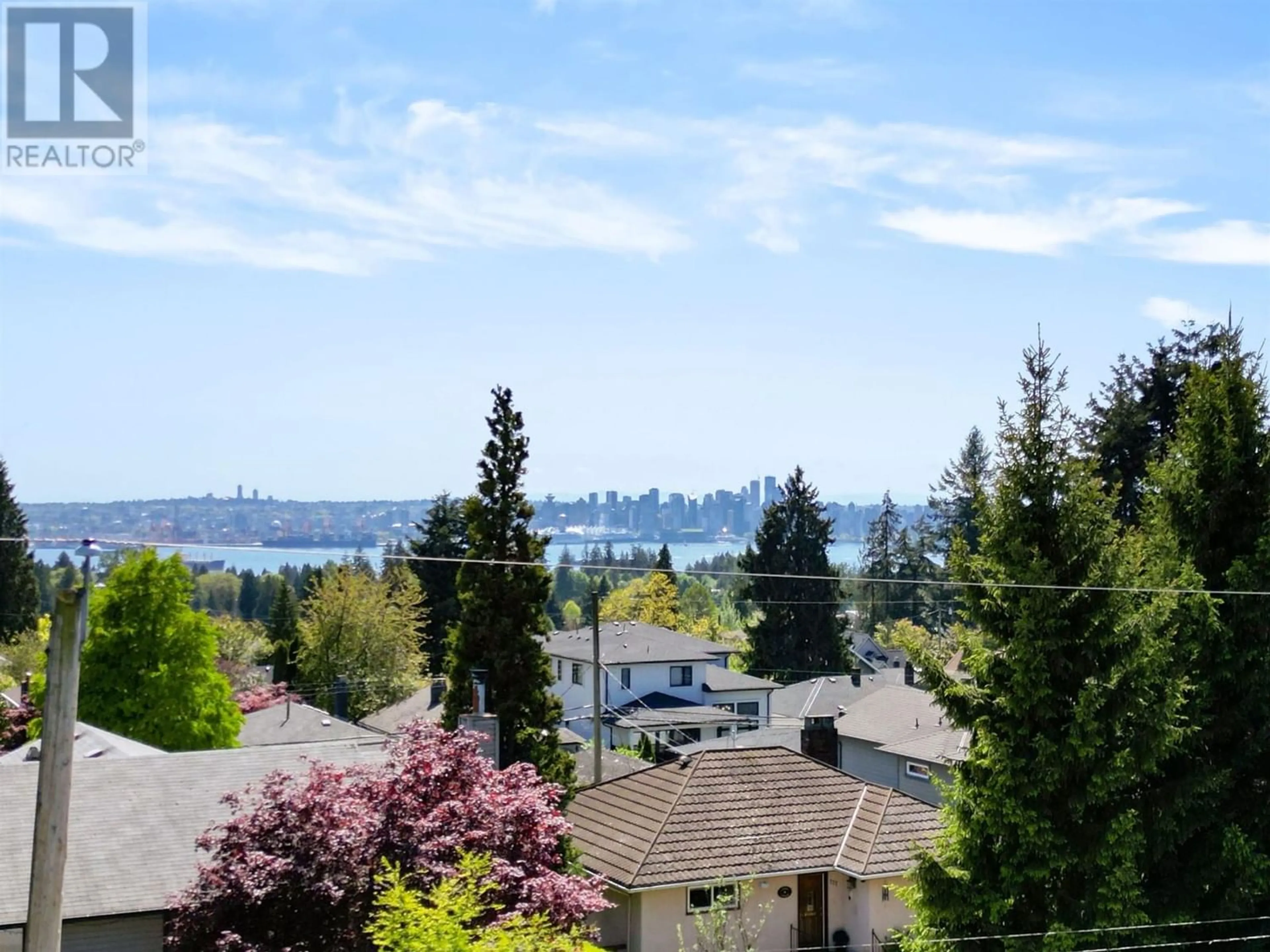 Lakeview for 218 W 28TH STREET, North Vancouver British Columbia V7N2H8