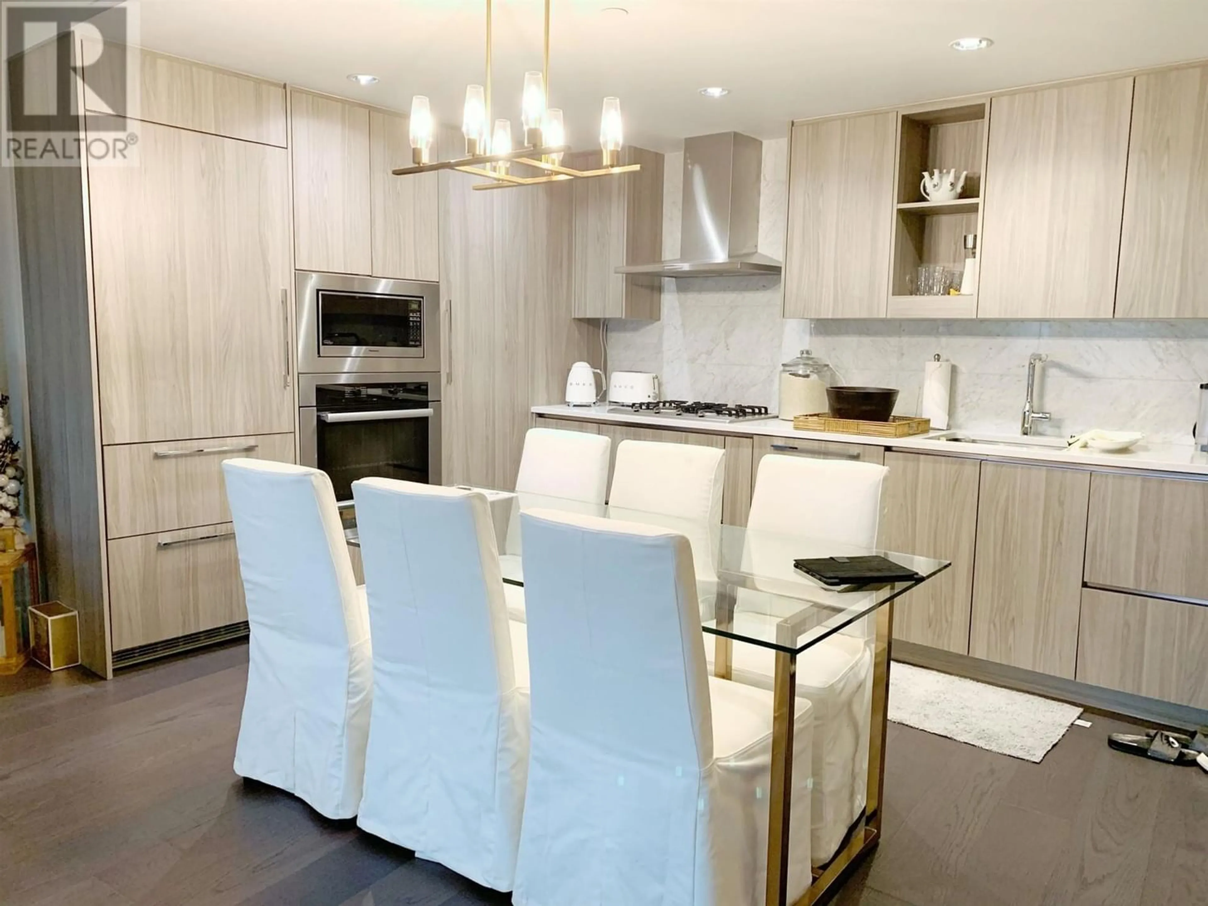 Contemporary kitchen for 2620 89 NELSON STREET, Vancouver British Columbia V6Z0E7