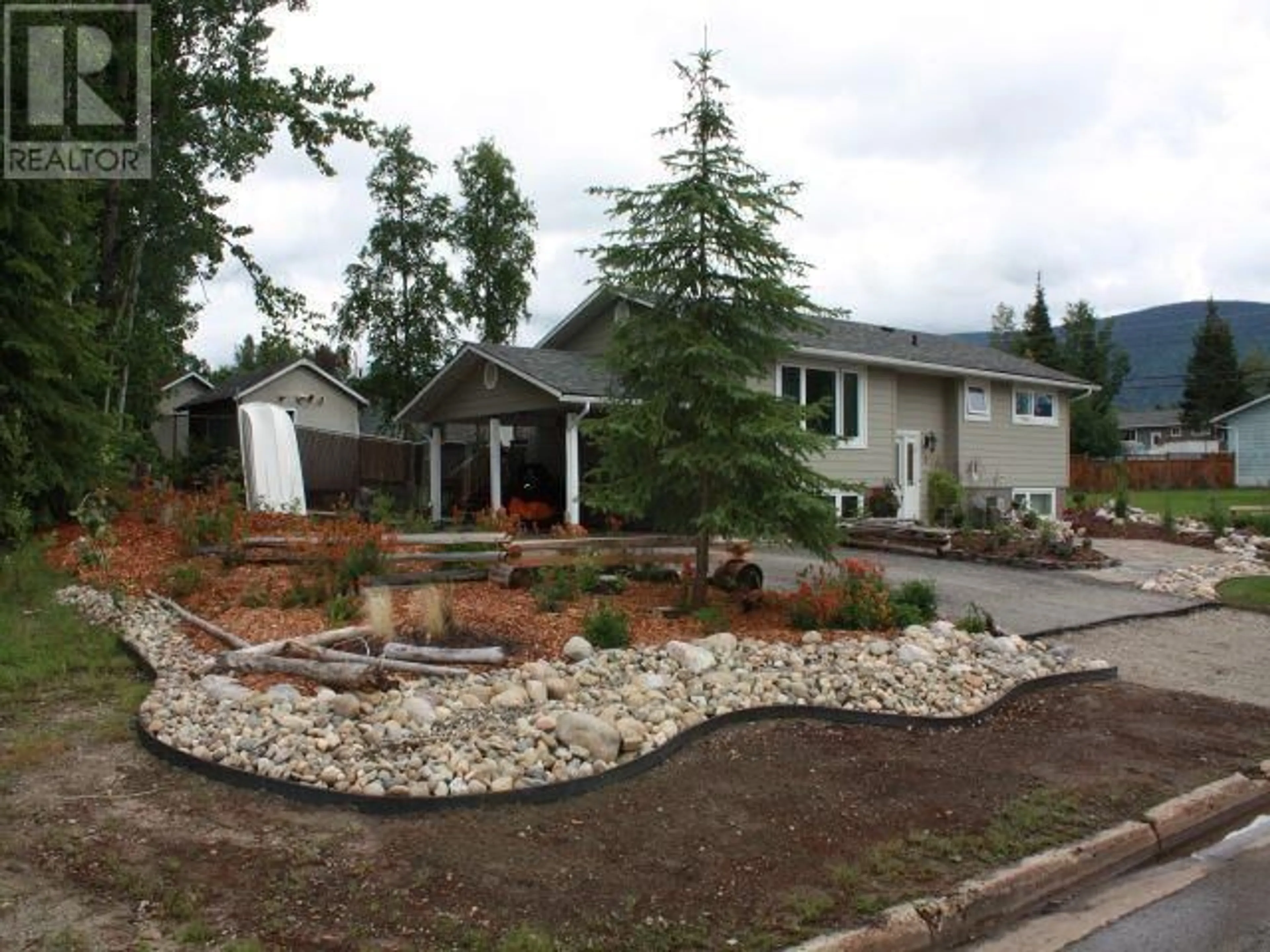 Frontside or backside of a home for 2 PIONEER STREET, Mackenzie British Columbia V0J2C0