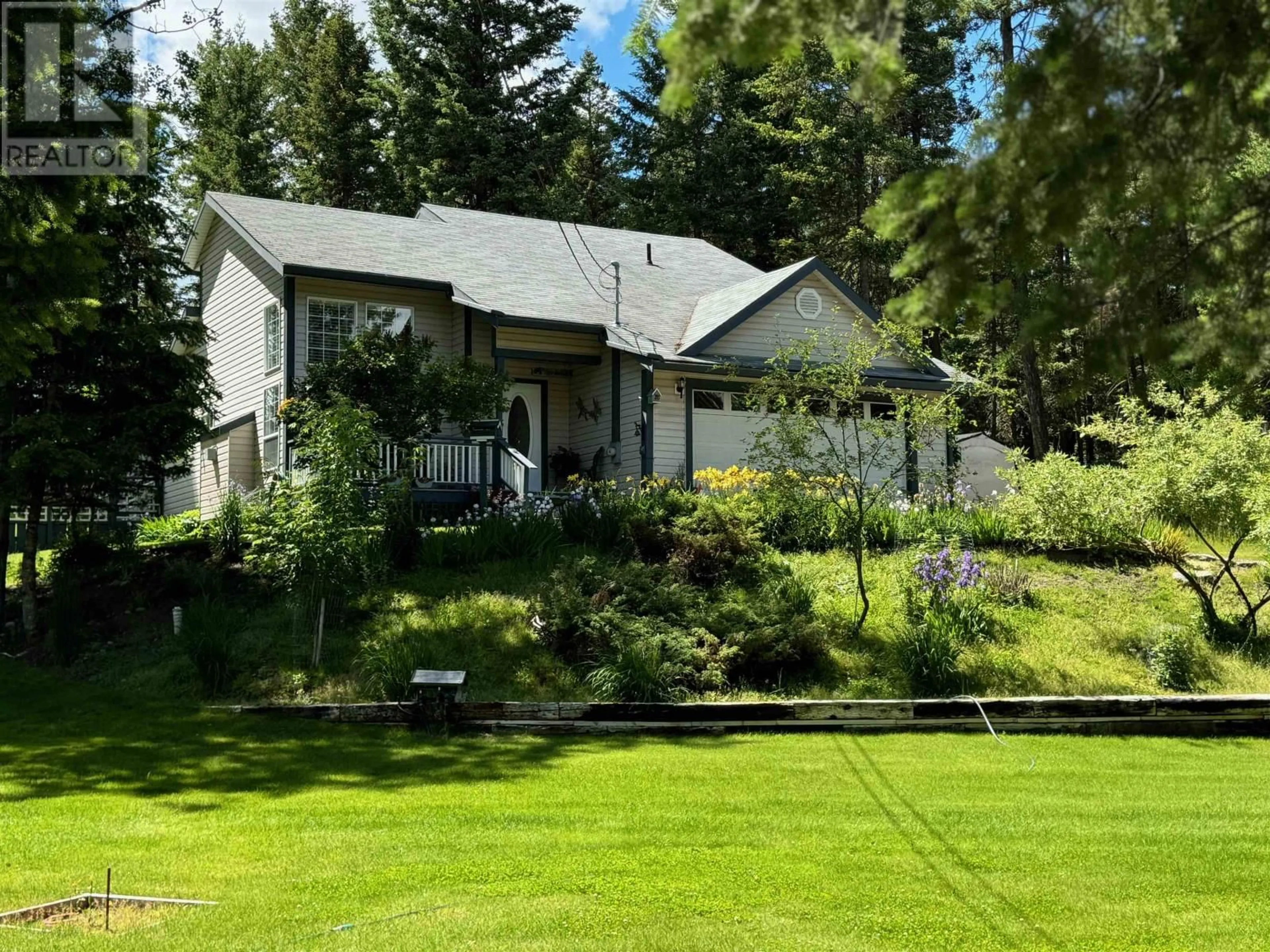 Frontside or backside of a home for 4848 KITWANGA DRIVE, 108 Mile Ranch British Columbia V0K2Z0