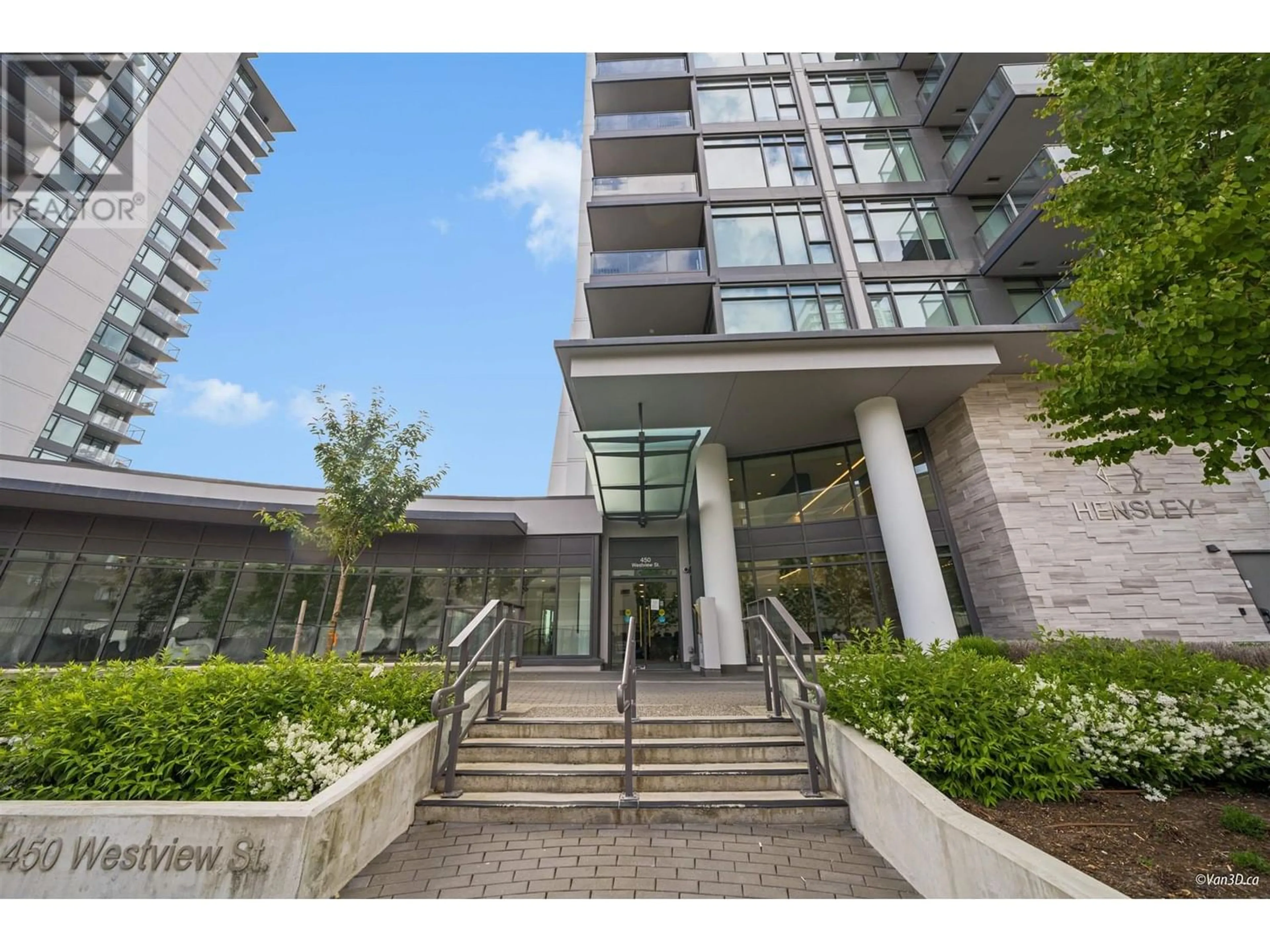 A pic from exterior of the house or condo for 610 450 WESTVIEW STREET, Coquitlam British Columbia V3K6C3