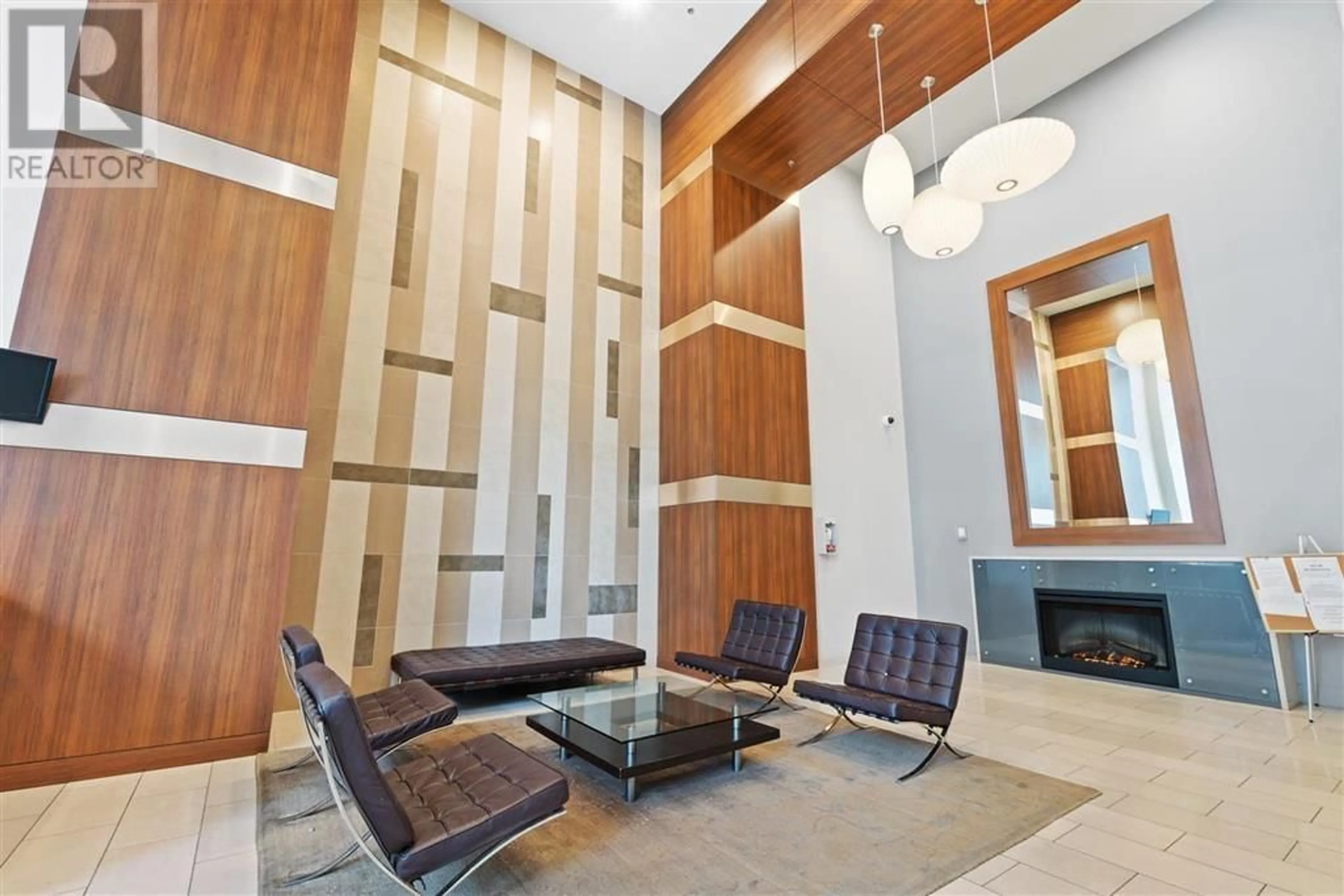 Indoor lobby for 2804 1189 MELVILLE STREET, Vancouver British Columbia V6E4T8