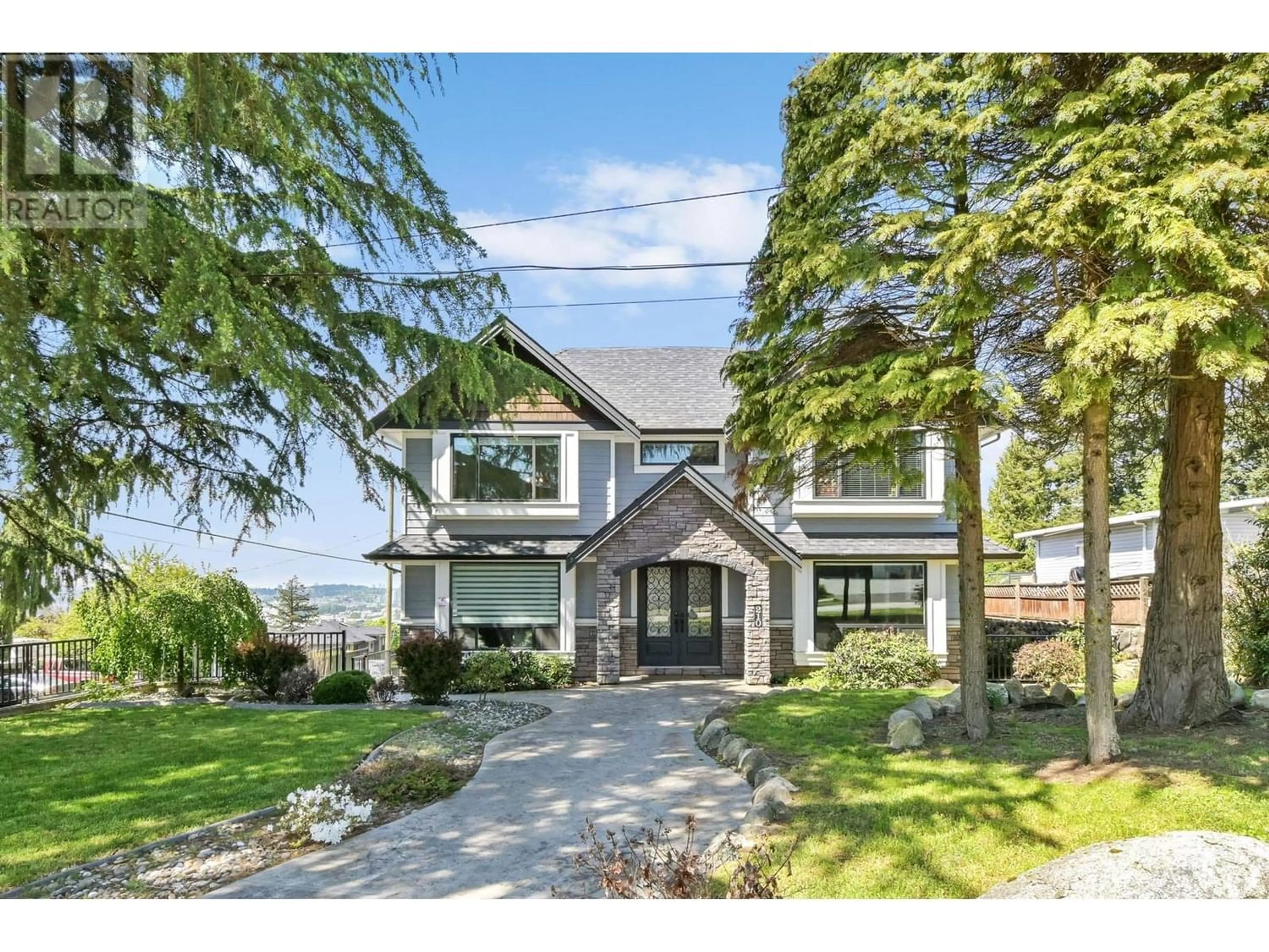 Frontside or backside of a home for 210 FINNIGAN STREET, Coquitlam British Columbia V3K5J4