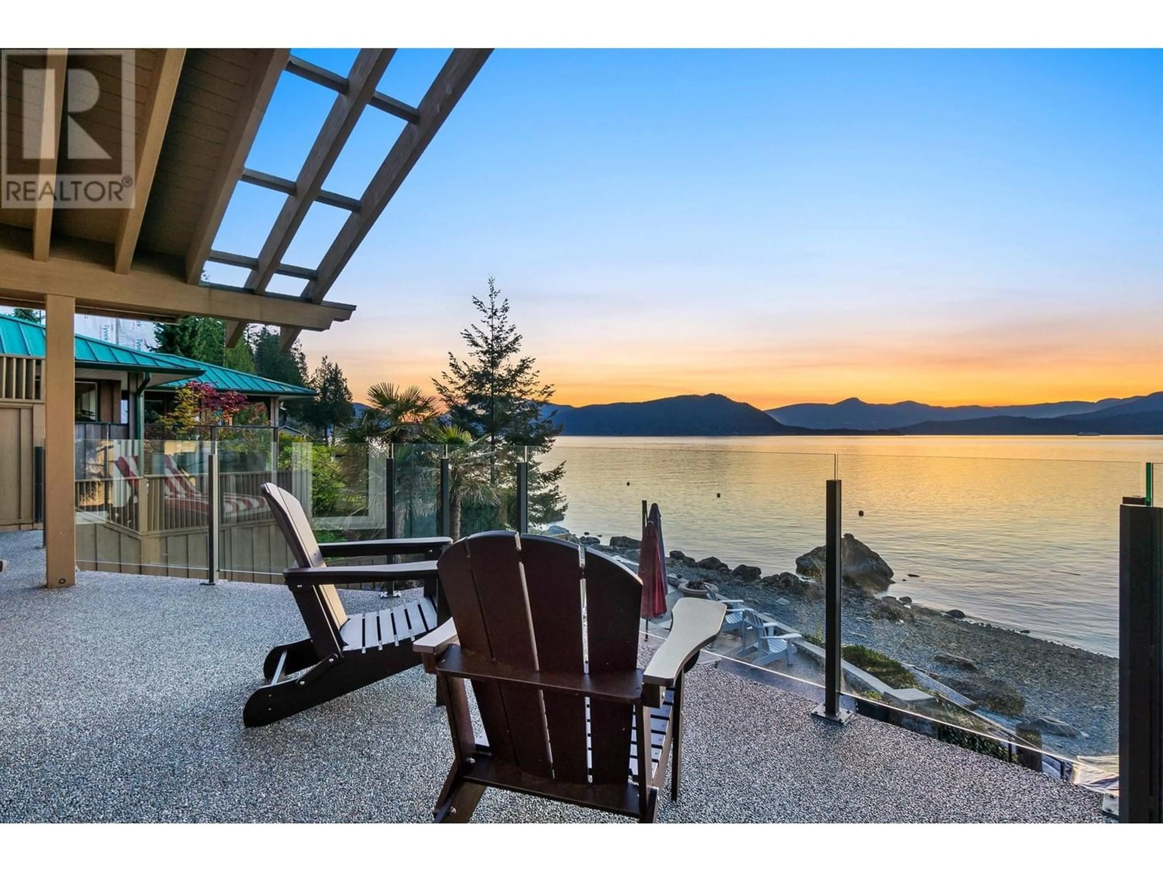 Patio for 8735 LAWRENCE WAY, West Vancouver British Columbia V7W2T7