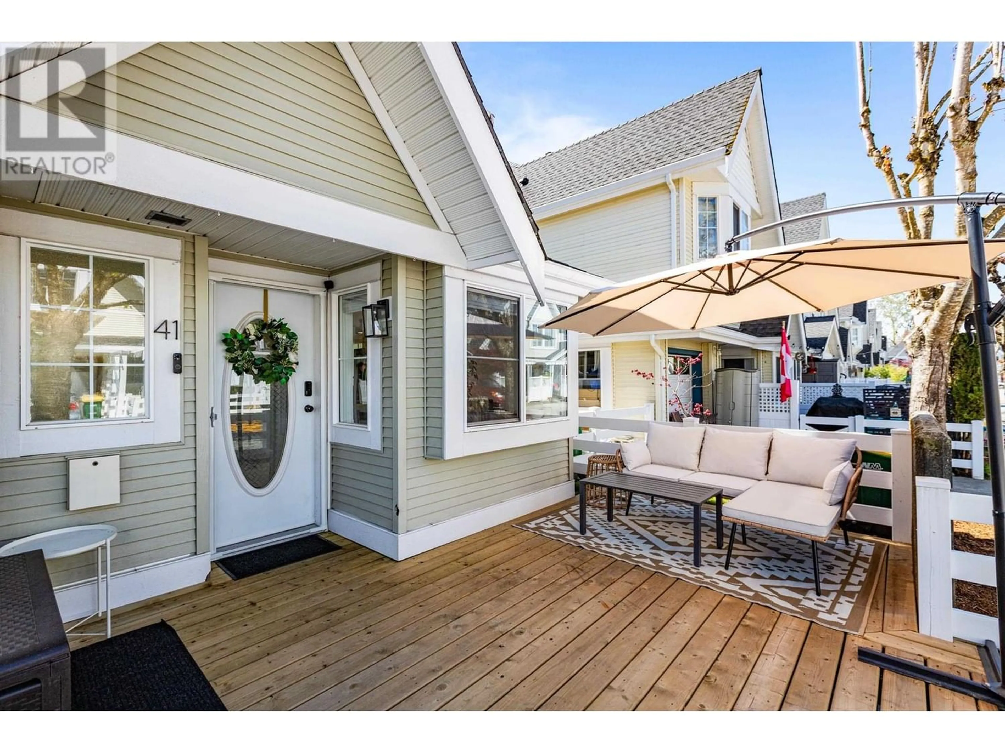 Indoor entryway for 41 23575 119 AVENUE, Maple Ridge British Columbia V4R2P4