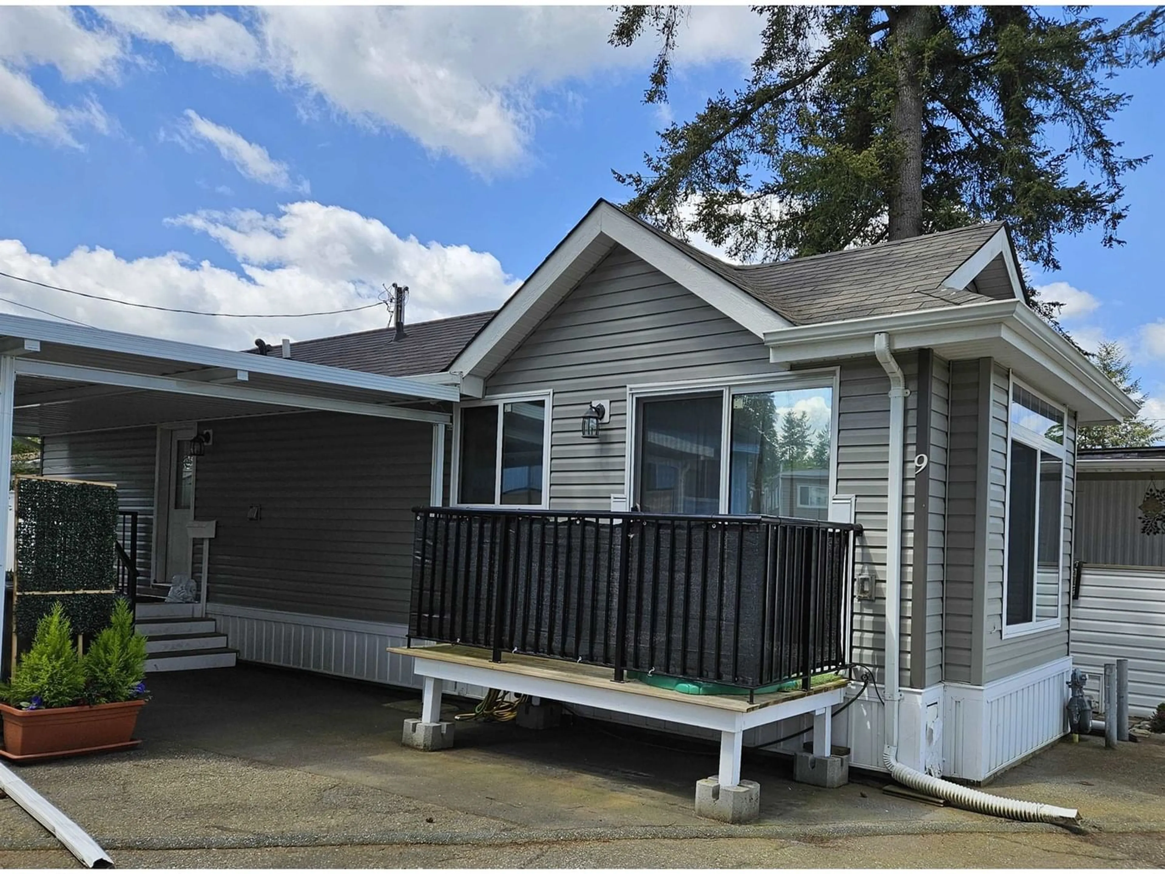 Frontside or backside of a home for 9 24330 FRASER HIGHWAY, Langley British Columbia V2Z1N2