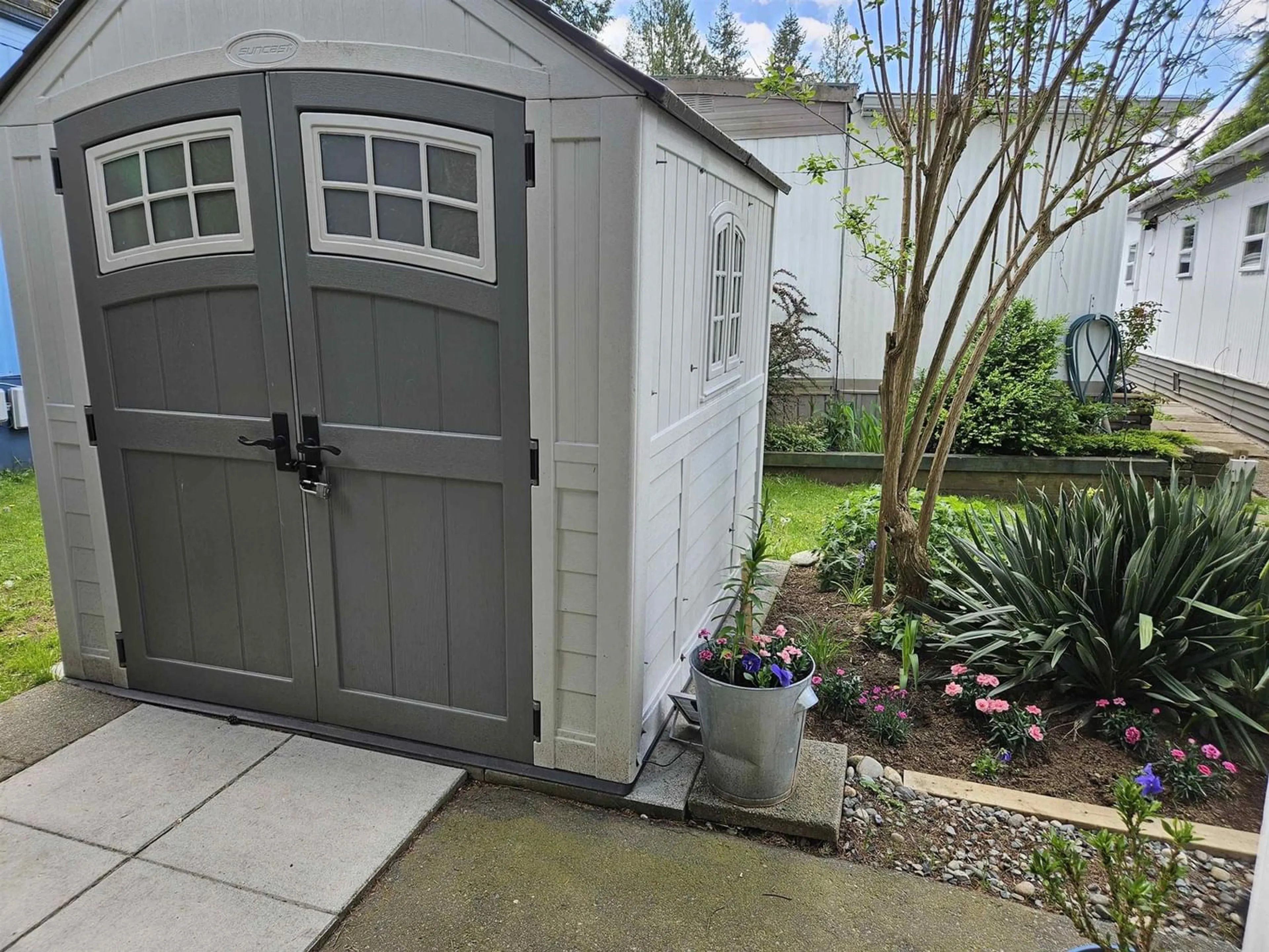 Shed for 9 24330 FRASER HIGHWAY, Langley British Columbia V2Z1N2