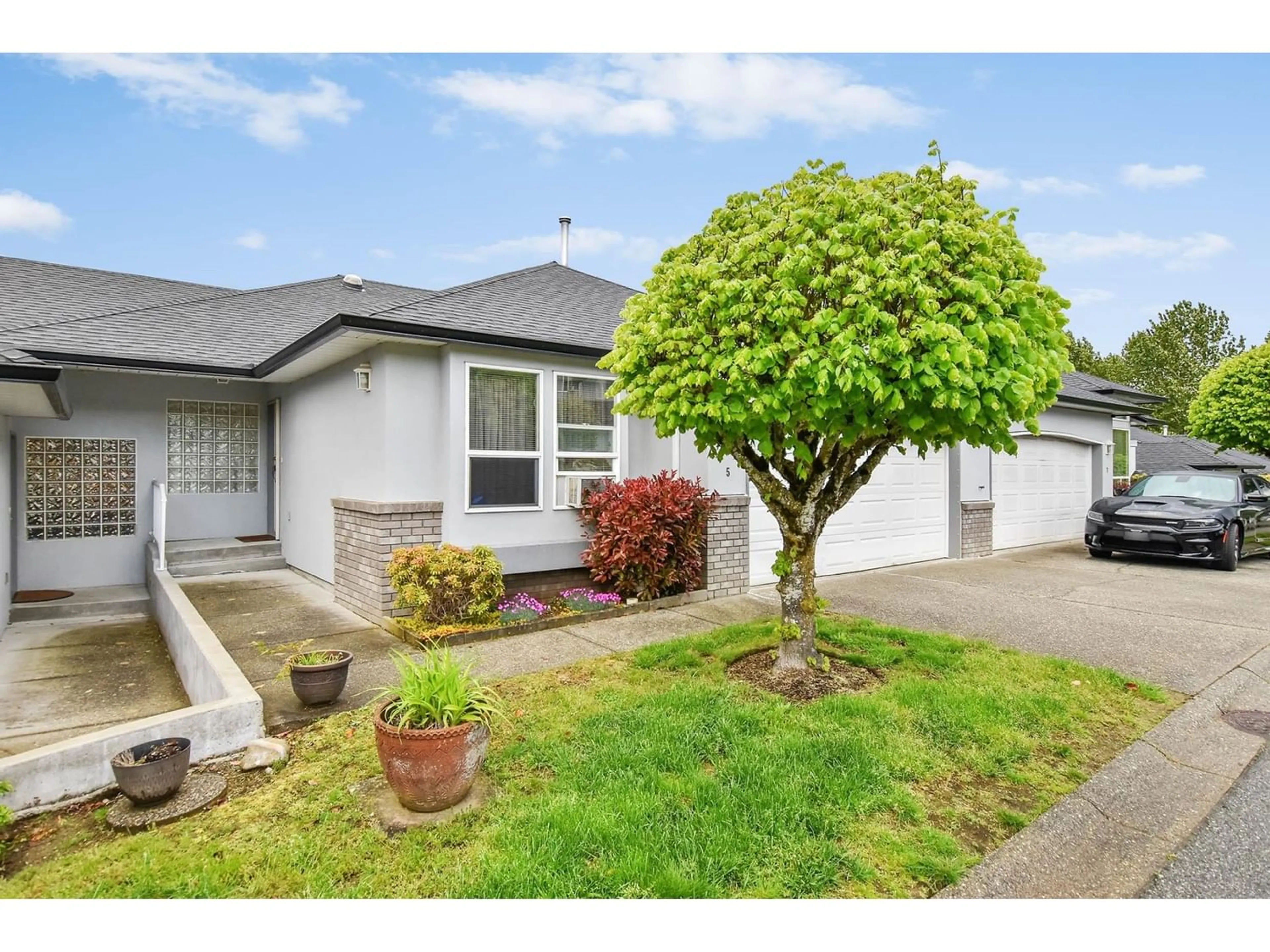 Frontside or backside of a home for 5 3902 LATIMER STREET, Abbotsford British Columbia V2S7L5
