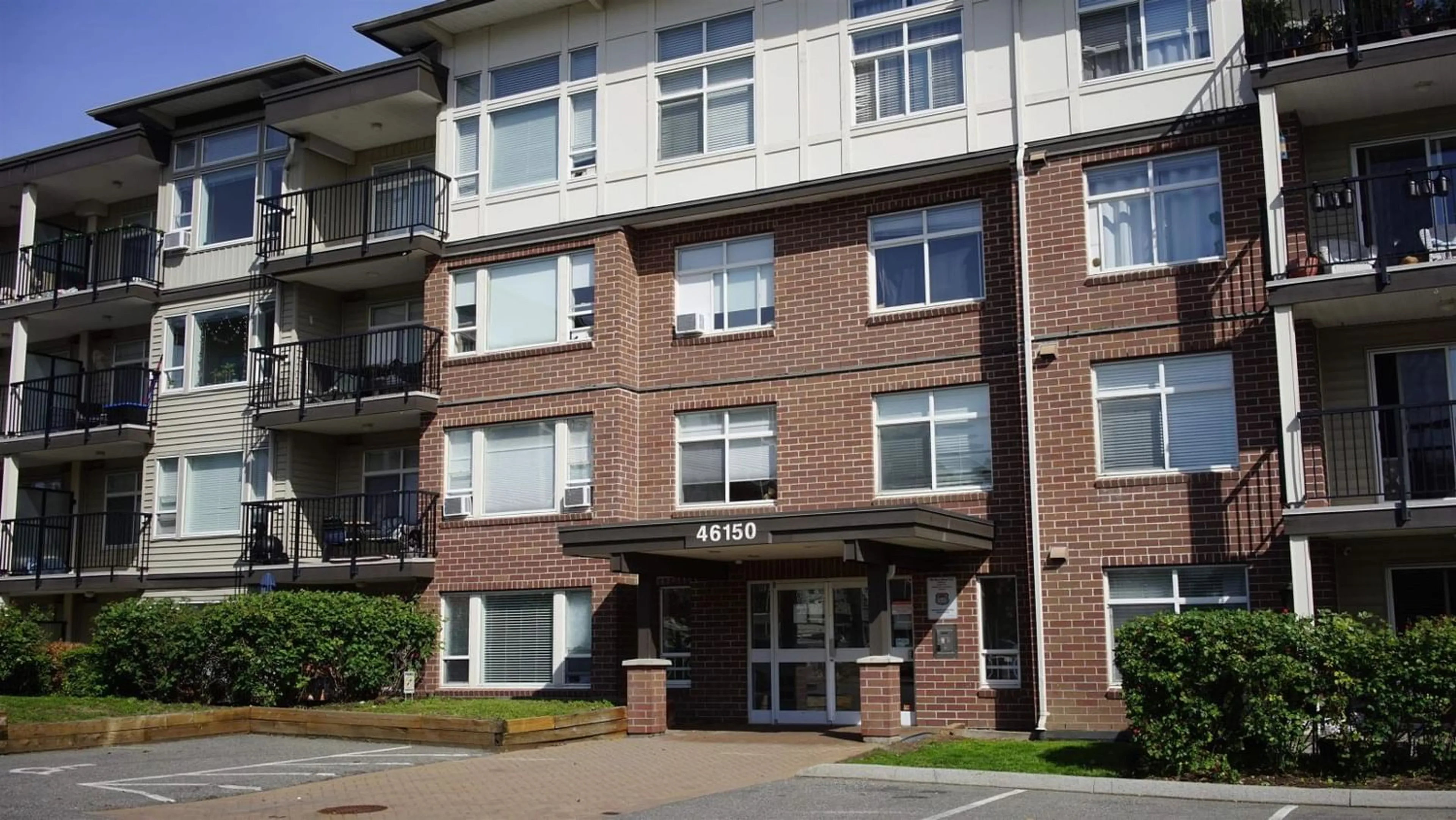A pic from exterior of the house or condo for 113 46150 BOLE AVENUE, Chilliwack British Columbia V2P0B7