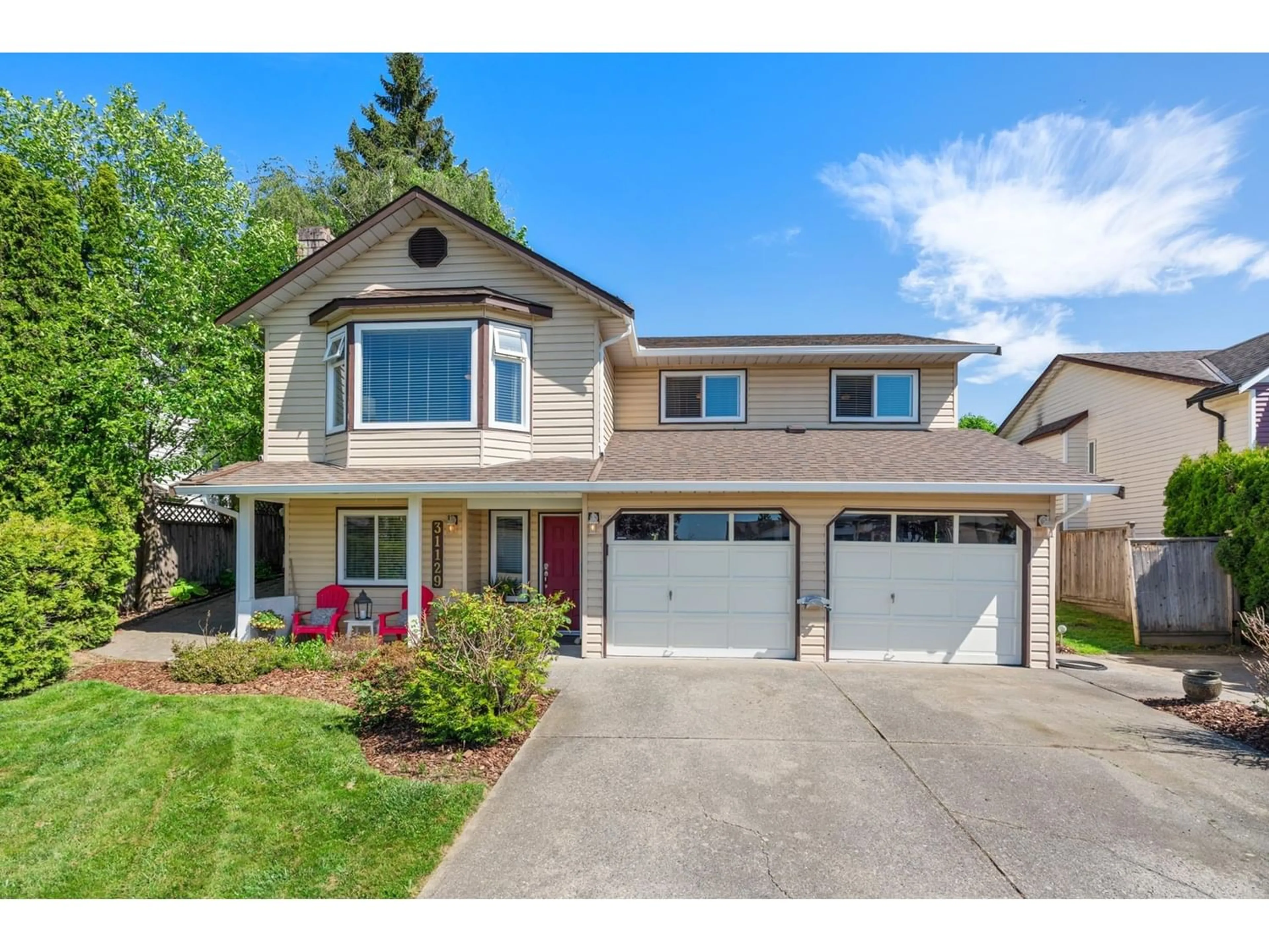 Frontside or backside of a home for 31129 CREEKSIDE DRIVE, Abbotsford British Columbia V2T5J9