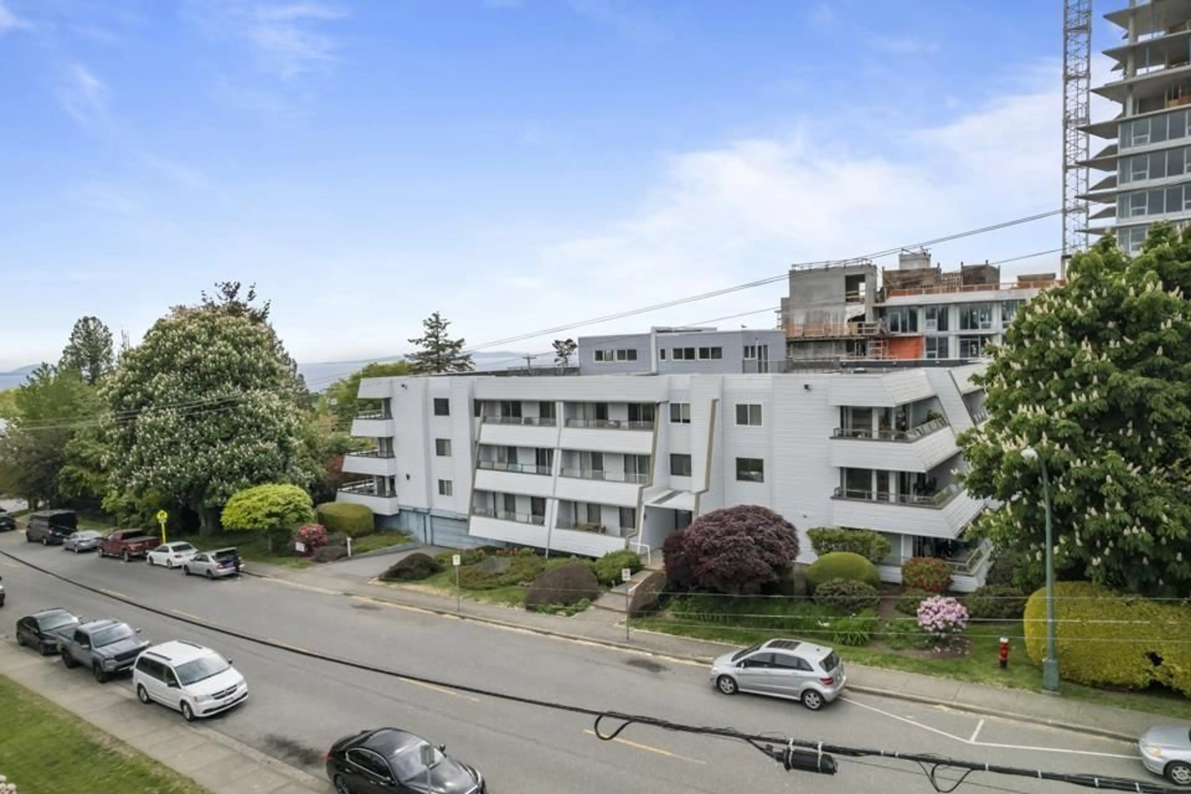 Outside view for 104 1341 GEORGE STREET, White Rock British Columbia V4B4A1