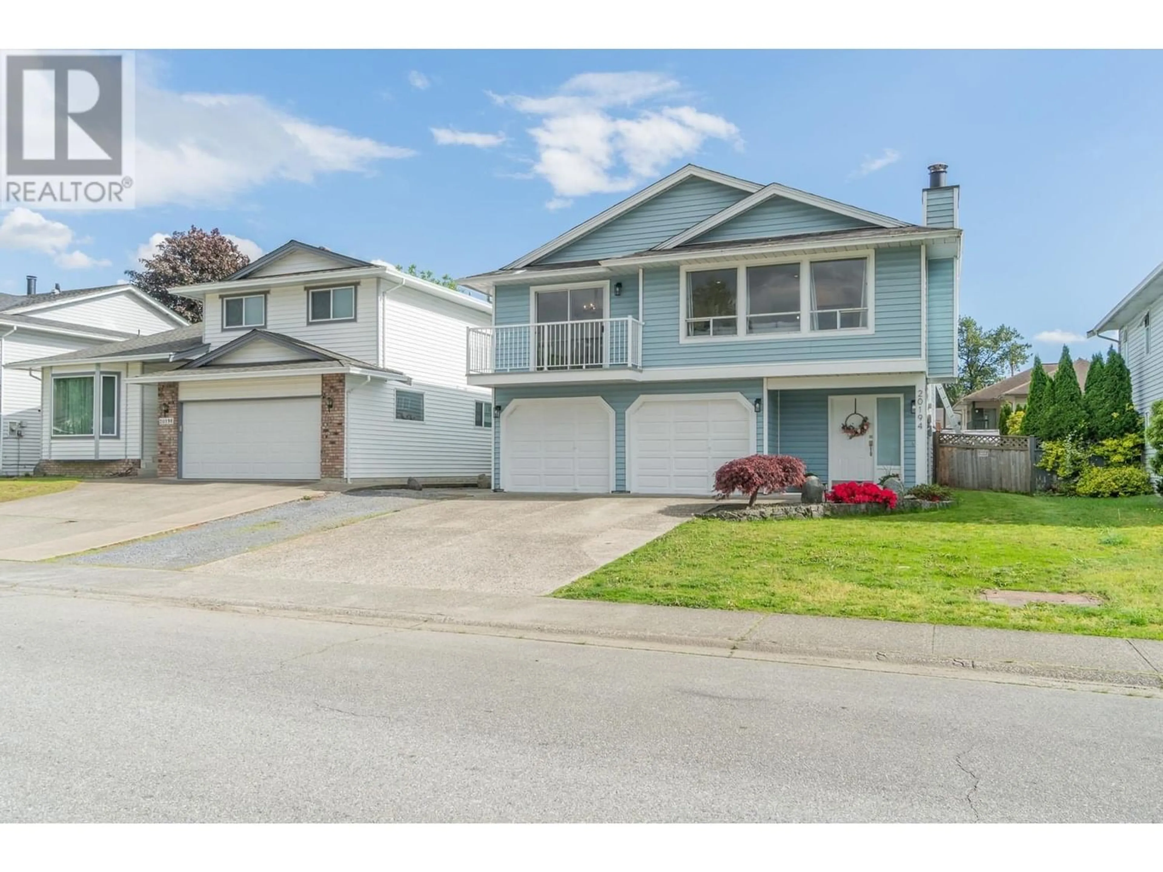 Frontside or backside of a home for 20194 ASHLEY CRESCENT, Maple Ridge British Columbia V2X9N3