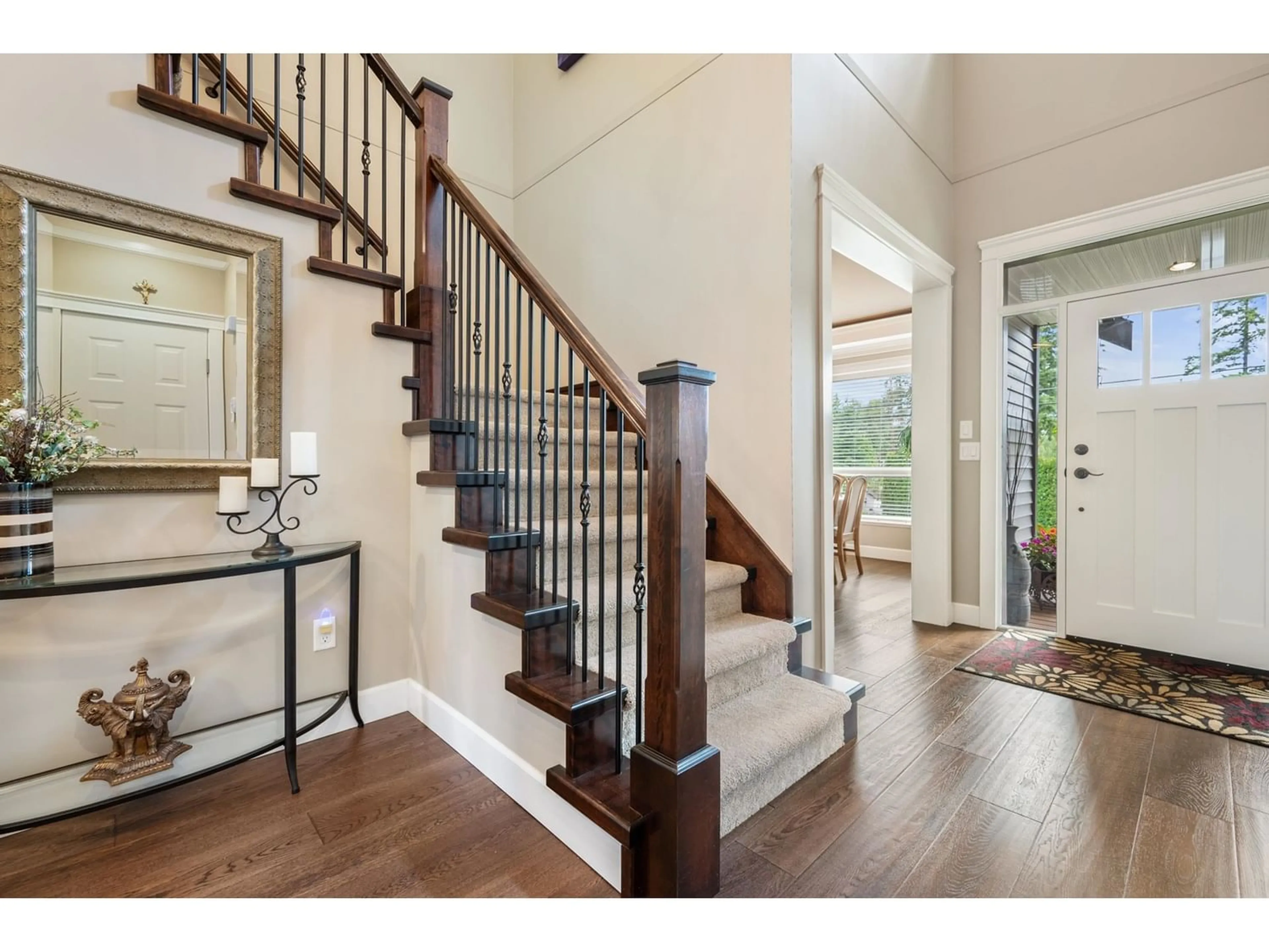 Indoor entryway for 23806 OLD YALE ROAD, Langley British Columbia V2Z2K4