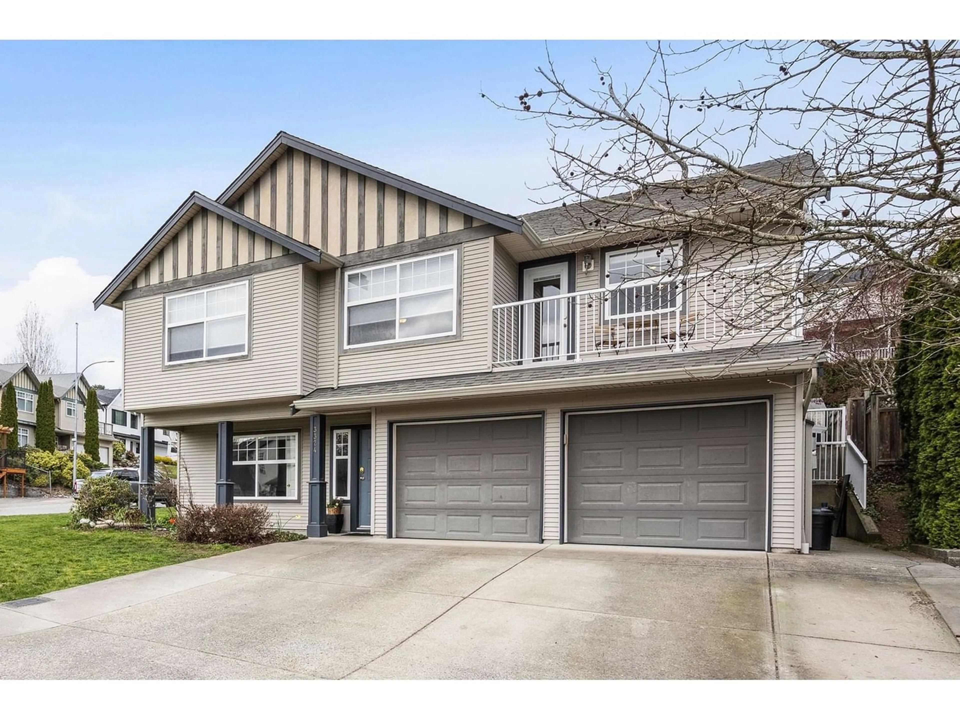 Frontside or backside of a home for 3324 MCKINLEY DRIVE, Abbotsford British Columbia V2S8M8