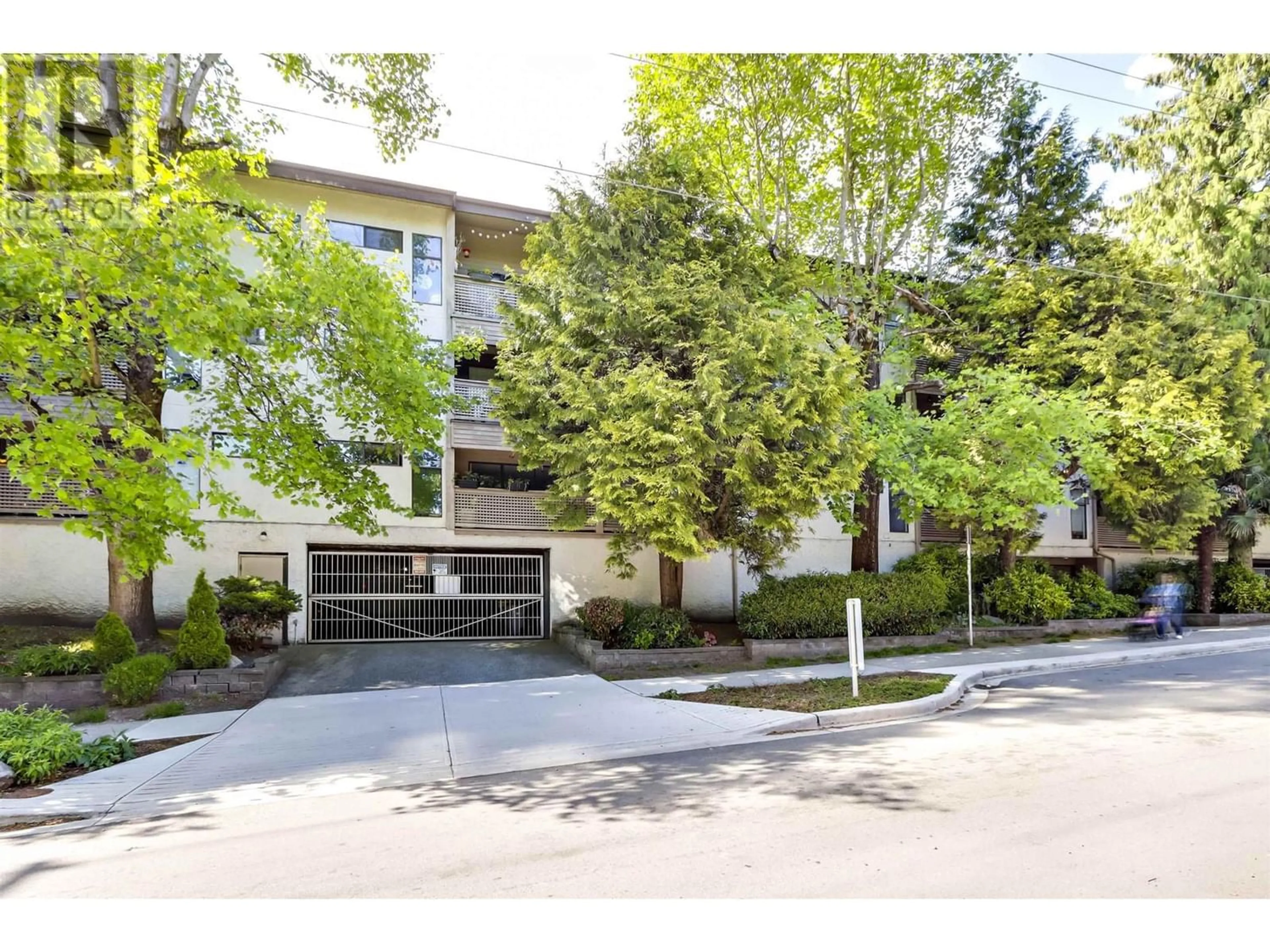 A pic from exterior of the house or condo for 309 423 AGNES STREET, New Westminster British Columbia V3L1G2