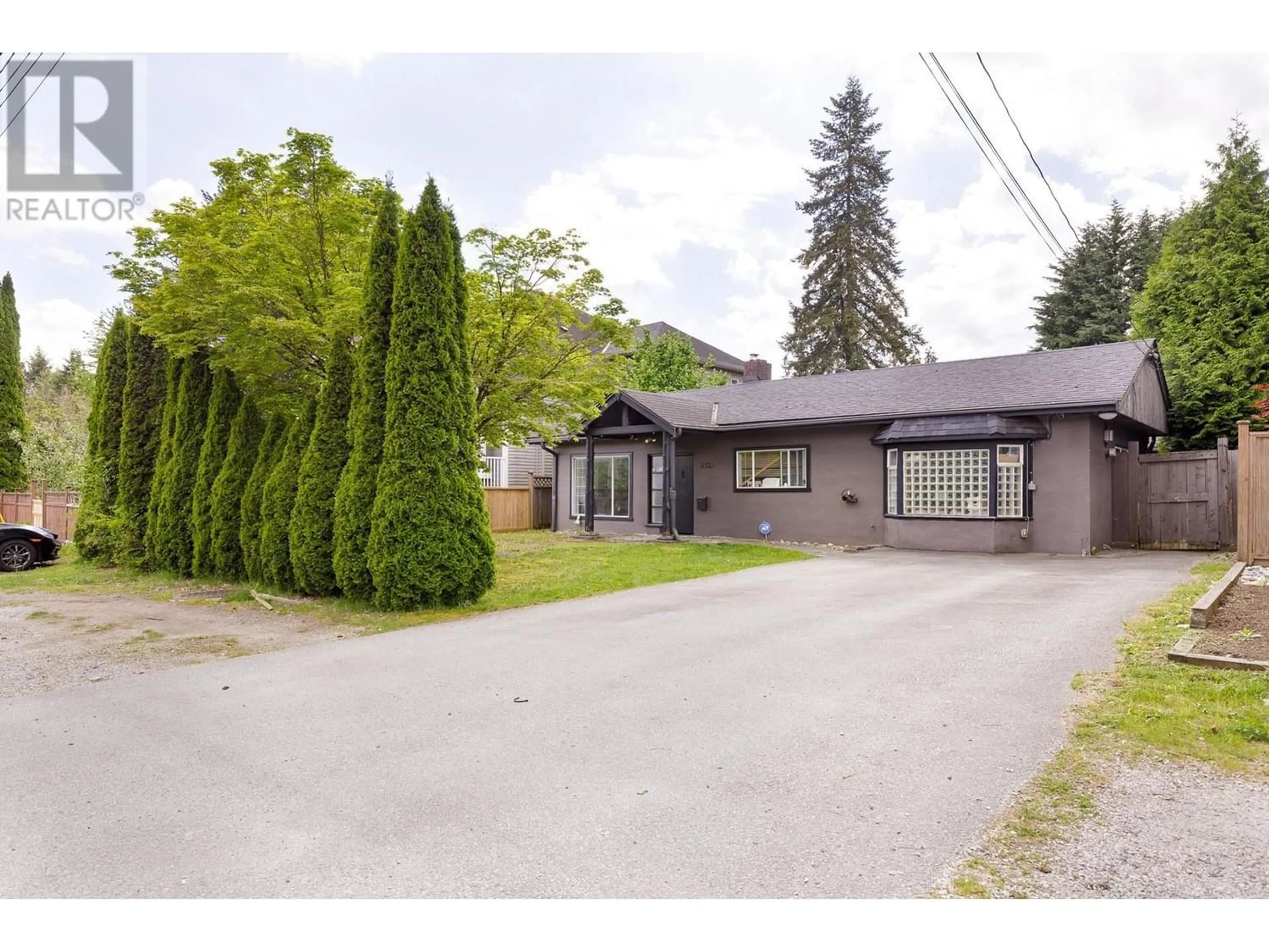 Frontside or backside of a home for 3523 OXFORD STREET, Port Coquitlam British Columbia V3B4E3