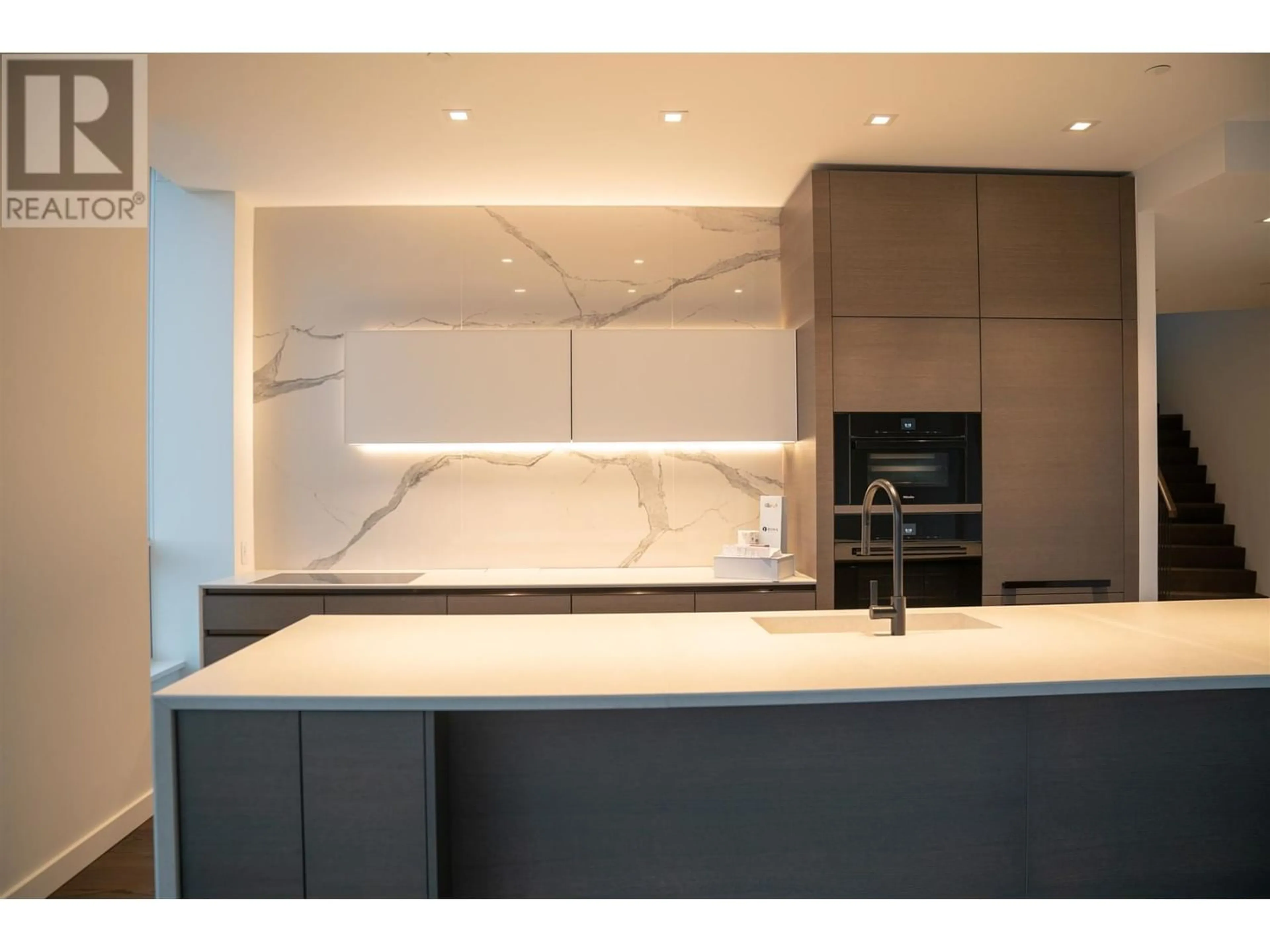 Contemporary kitchen for 2602 620 CARDERO STREET, Vancouver British Columbia V6G0C7