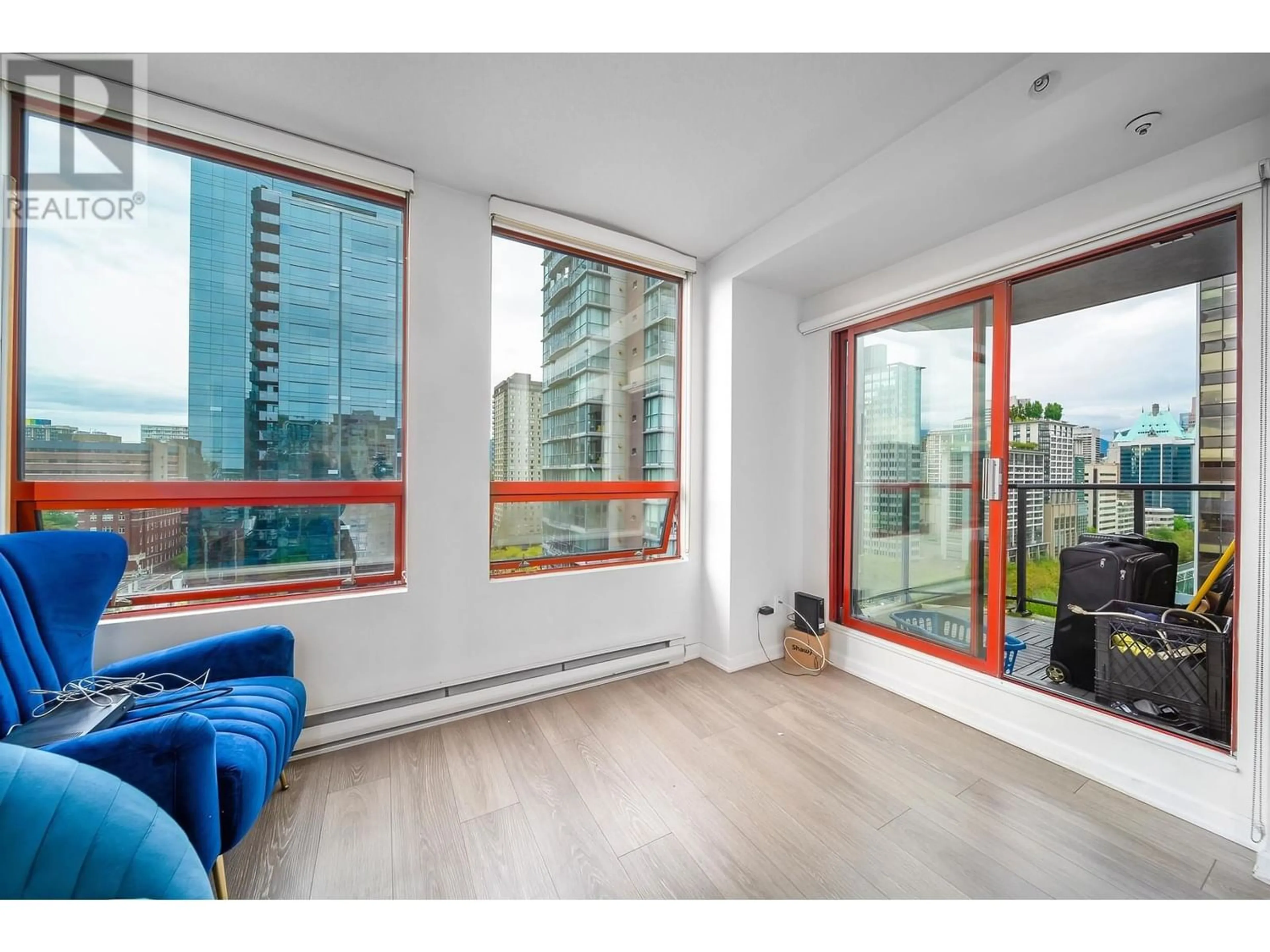 Other indoor space, wood floors for 1604 811 HELMCKEN STREET, Vancouver British Columbia V6Z1B1