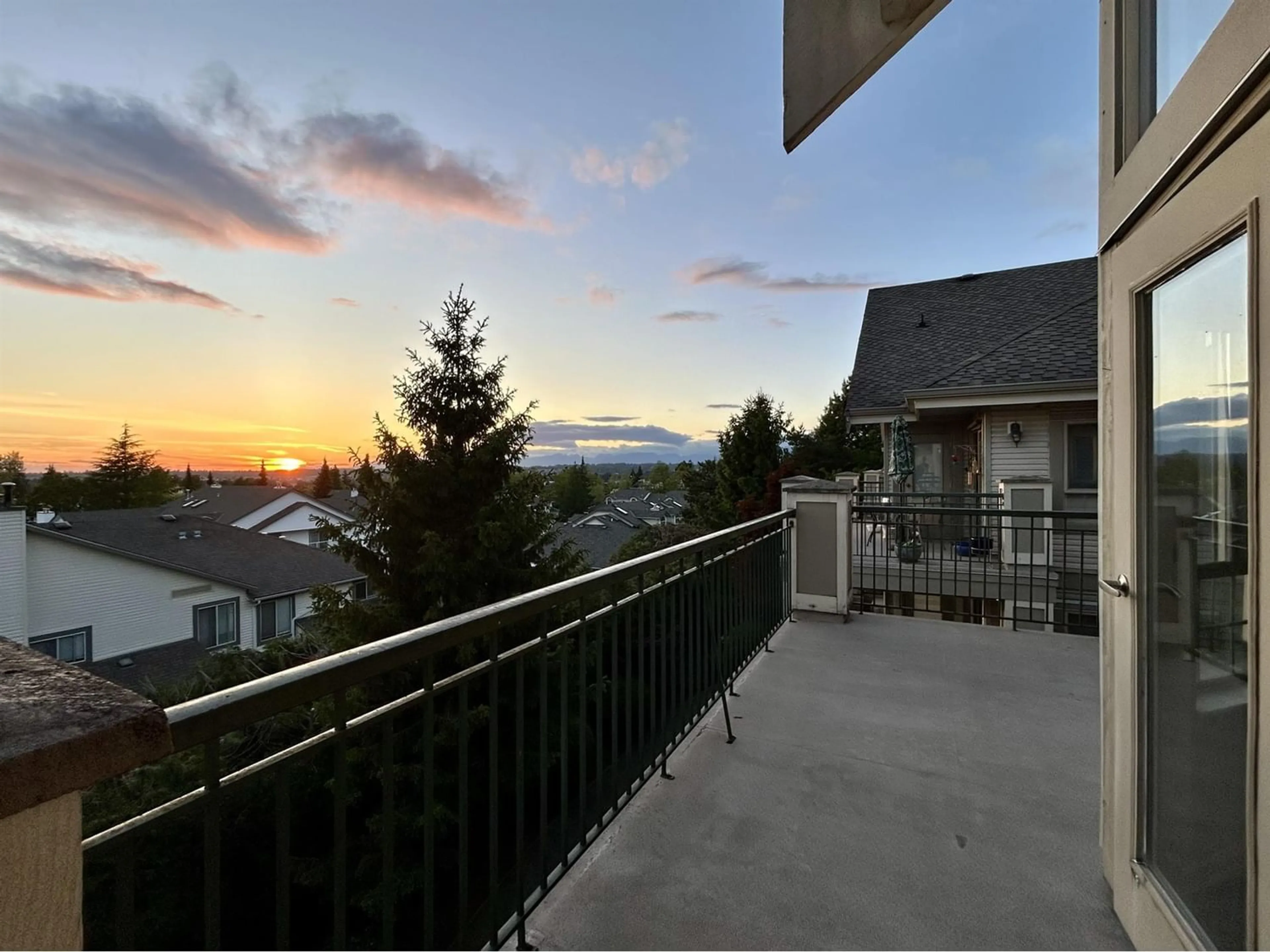 A pic from exterior of the house or condo for 312 22015 48 AVENUE, Langley British Columbia V3A8L3