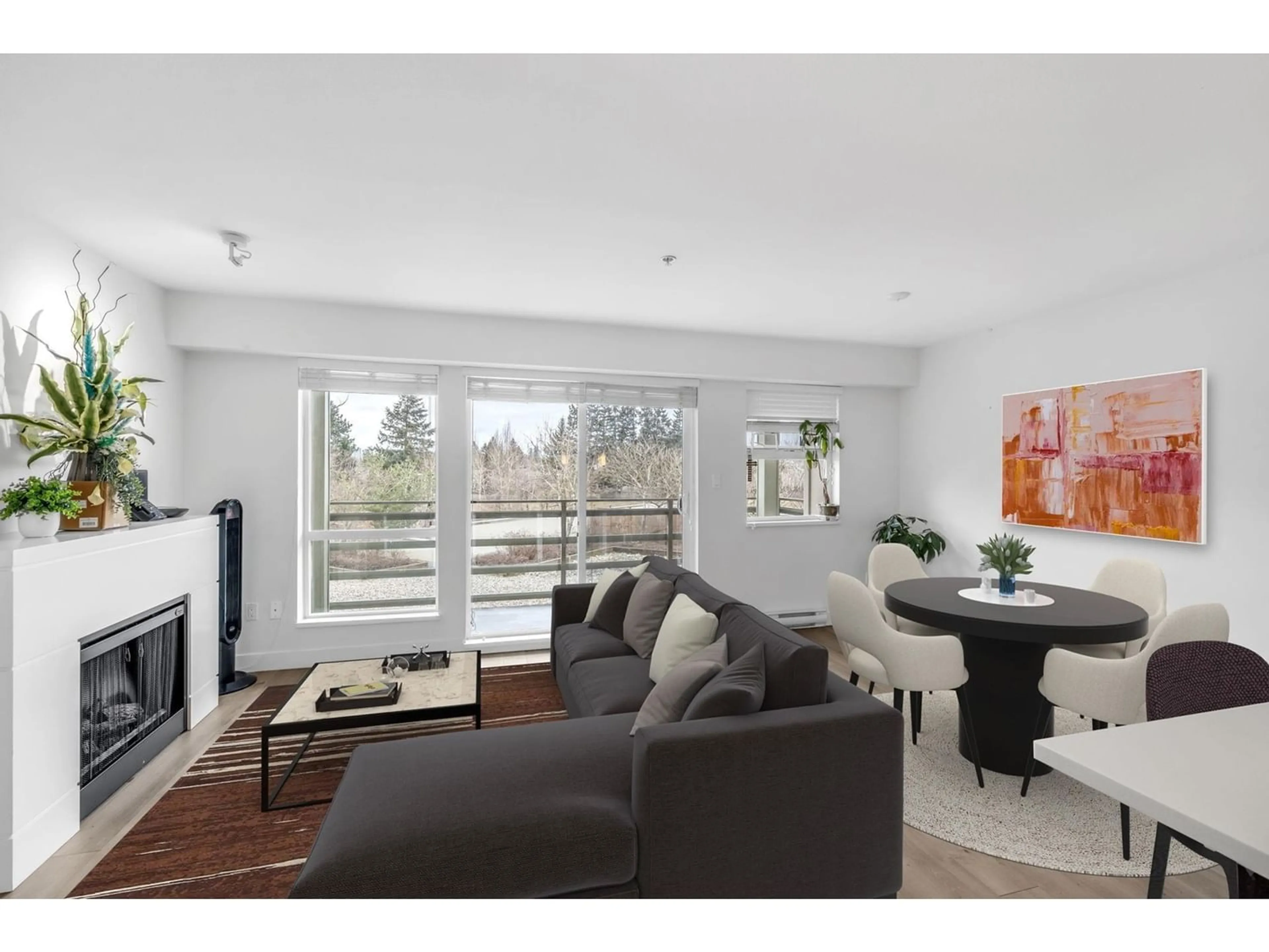 Living room for 309 15765 CROYDON DRIVE, Surrey British Columbia V3Z2L6