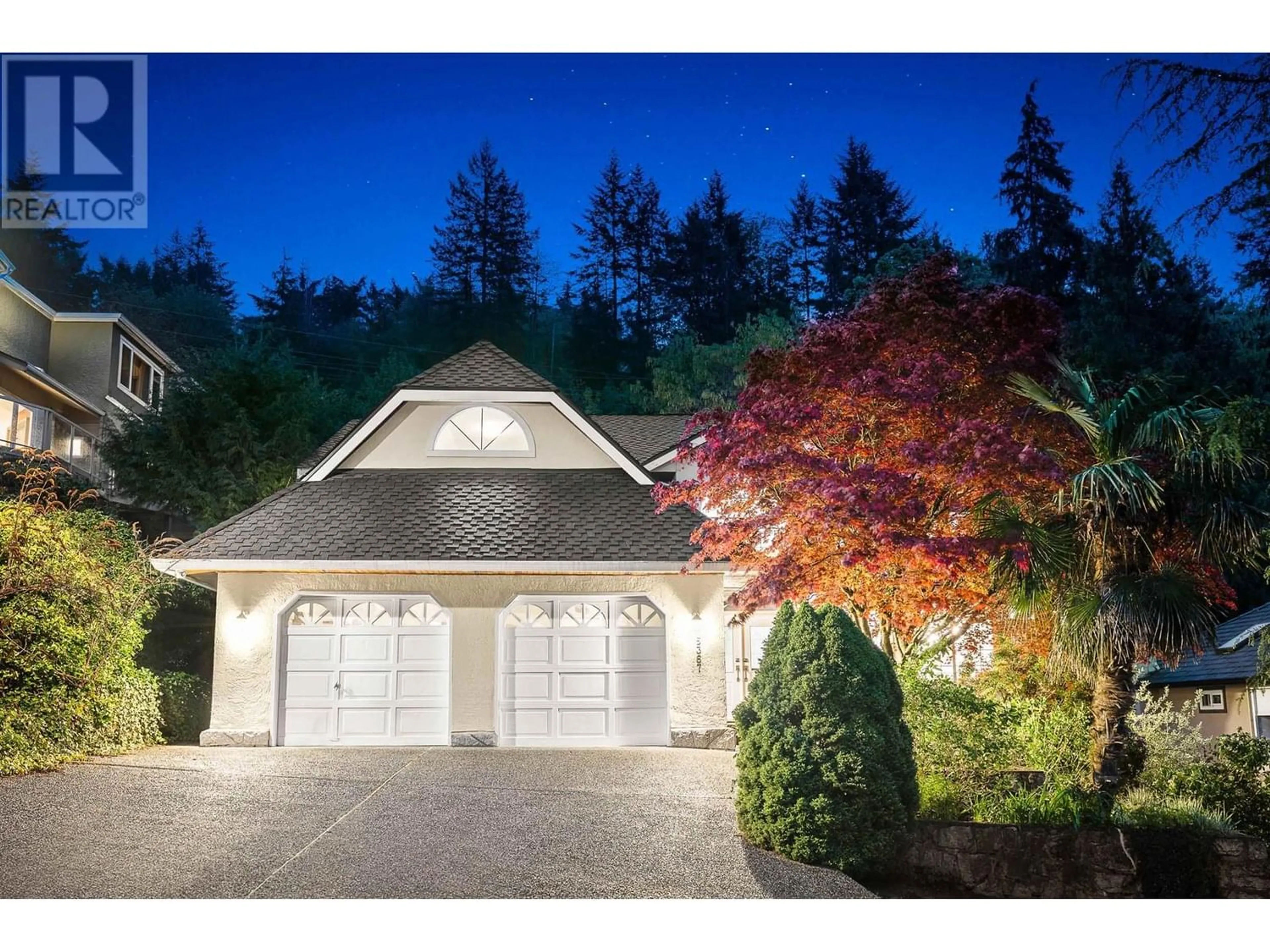 Indoor garage for 5367 WESTHAVEN WYND, West Vancouver British Columbia V7W3E8
