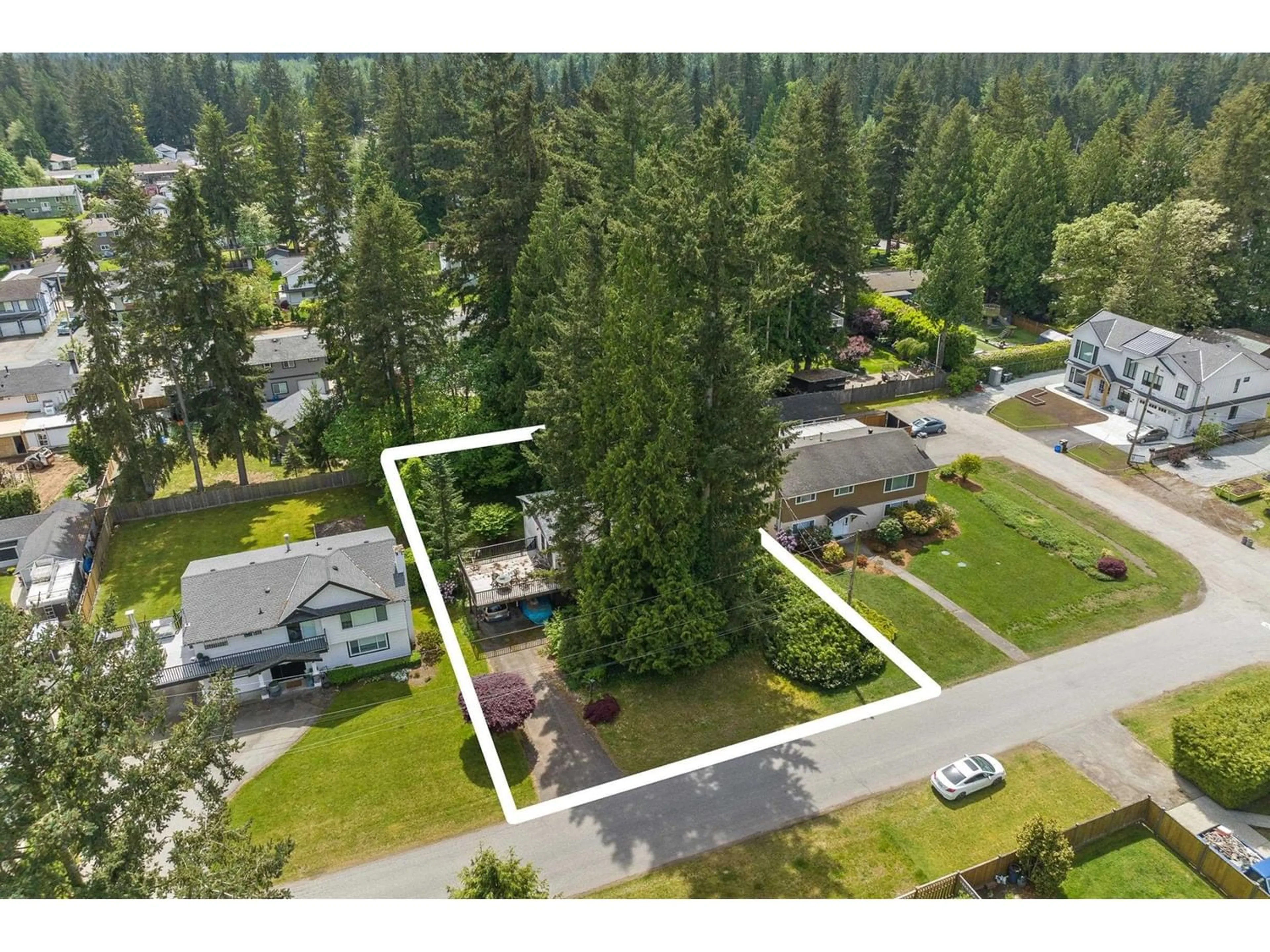 Fenced yard for 20322 38A AVENUE, Langley British Columbia V3A5M3